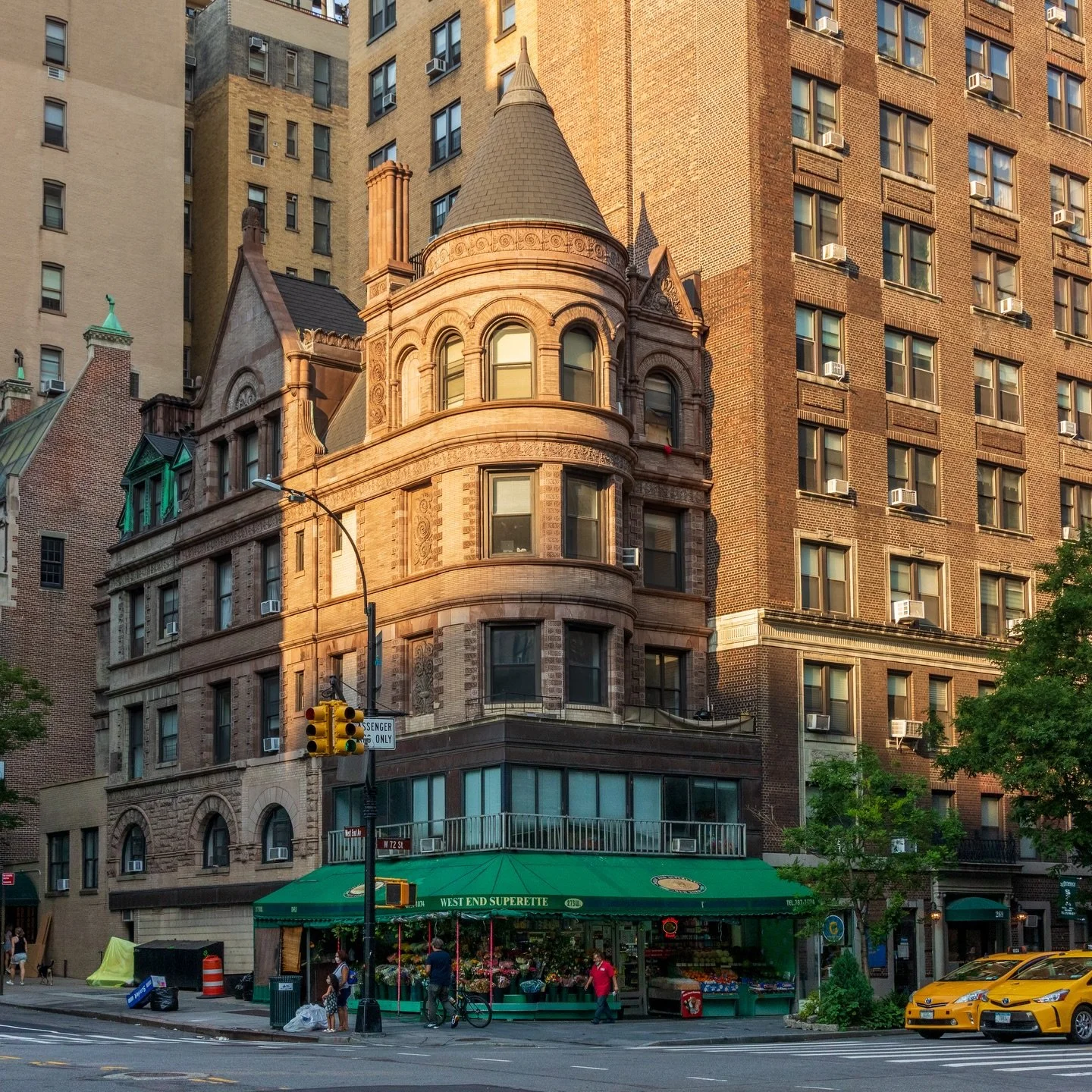 I&rsquo;ve been putting a lot of old buildings on this page that have been converted into luxury condos, but how about the opposite? How about a former mansion turned into a shop and regular apartments? Well, that&rsquo;s what happened to 271 West 72