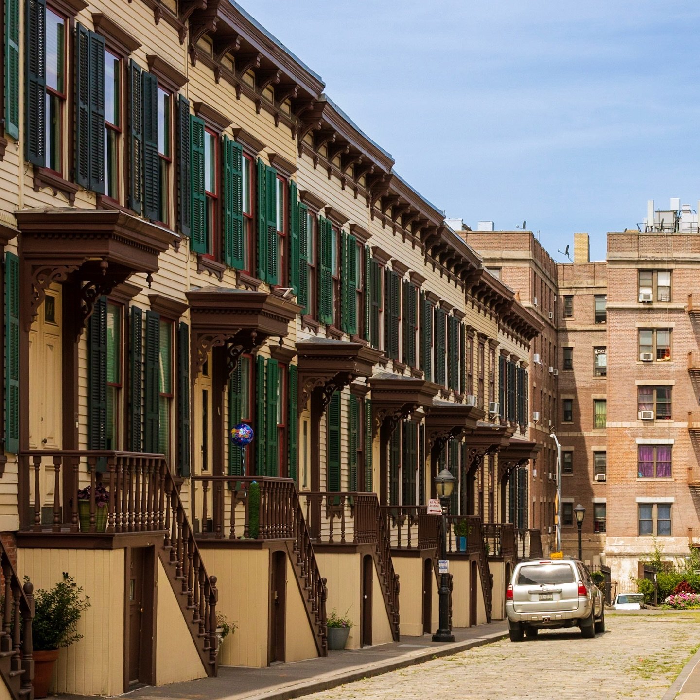Washington Heights is one of the most underrated neighborhoods in New York City. Thanks to its unique topography, the rigid grid system becomes a little more flexible to accommodate the rolling hills. Back at the city&rsquo;s founding, the area aroun