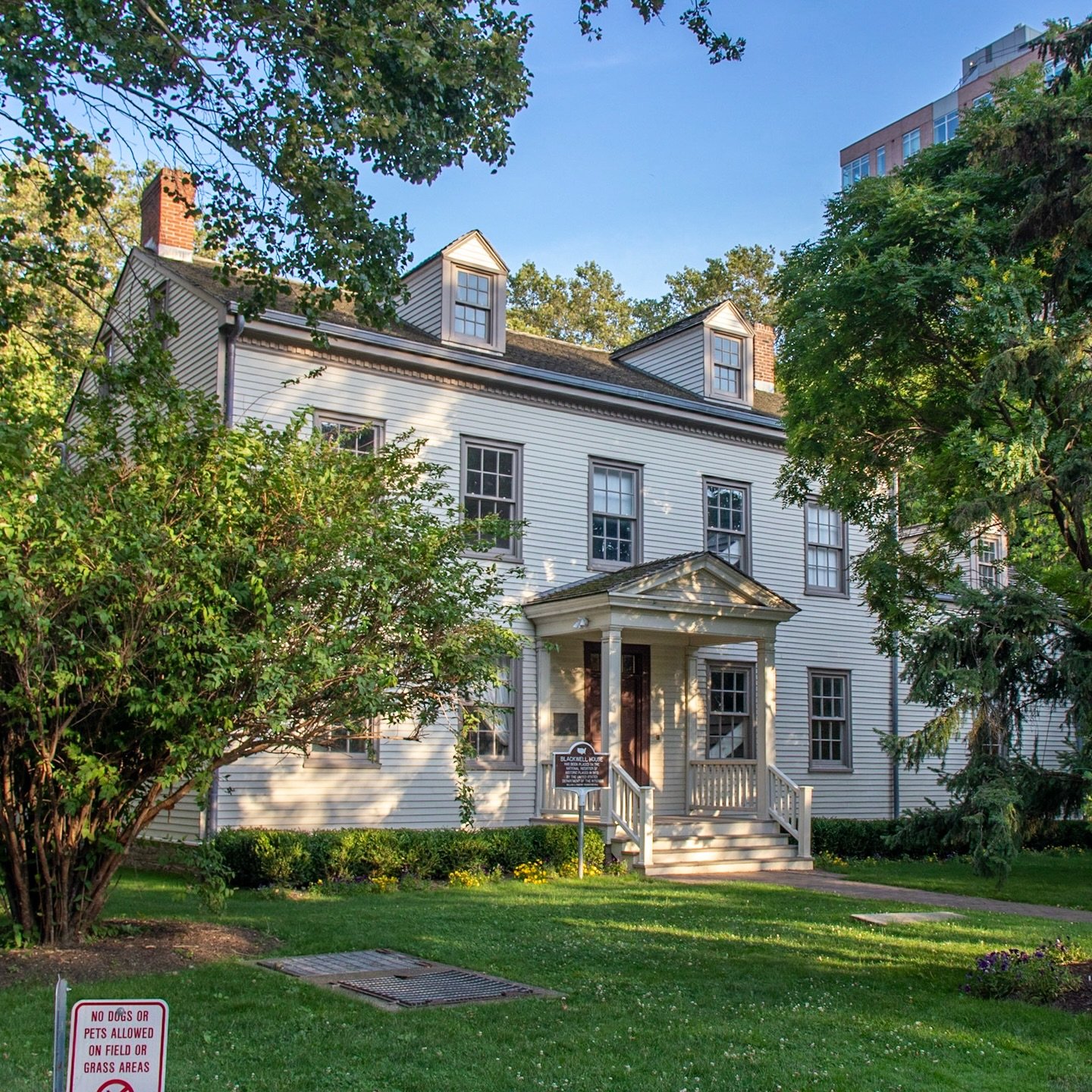 Roosevelt Island has had more names over its history than a neighborhood undergoing gentrification. During Dutch rule, it was known as Hog Island, then Blackwell Island, Welfare Island, and most recently Roosevelt Island. This is the farmhouse of Jam
