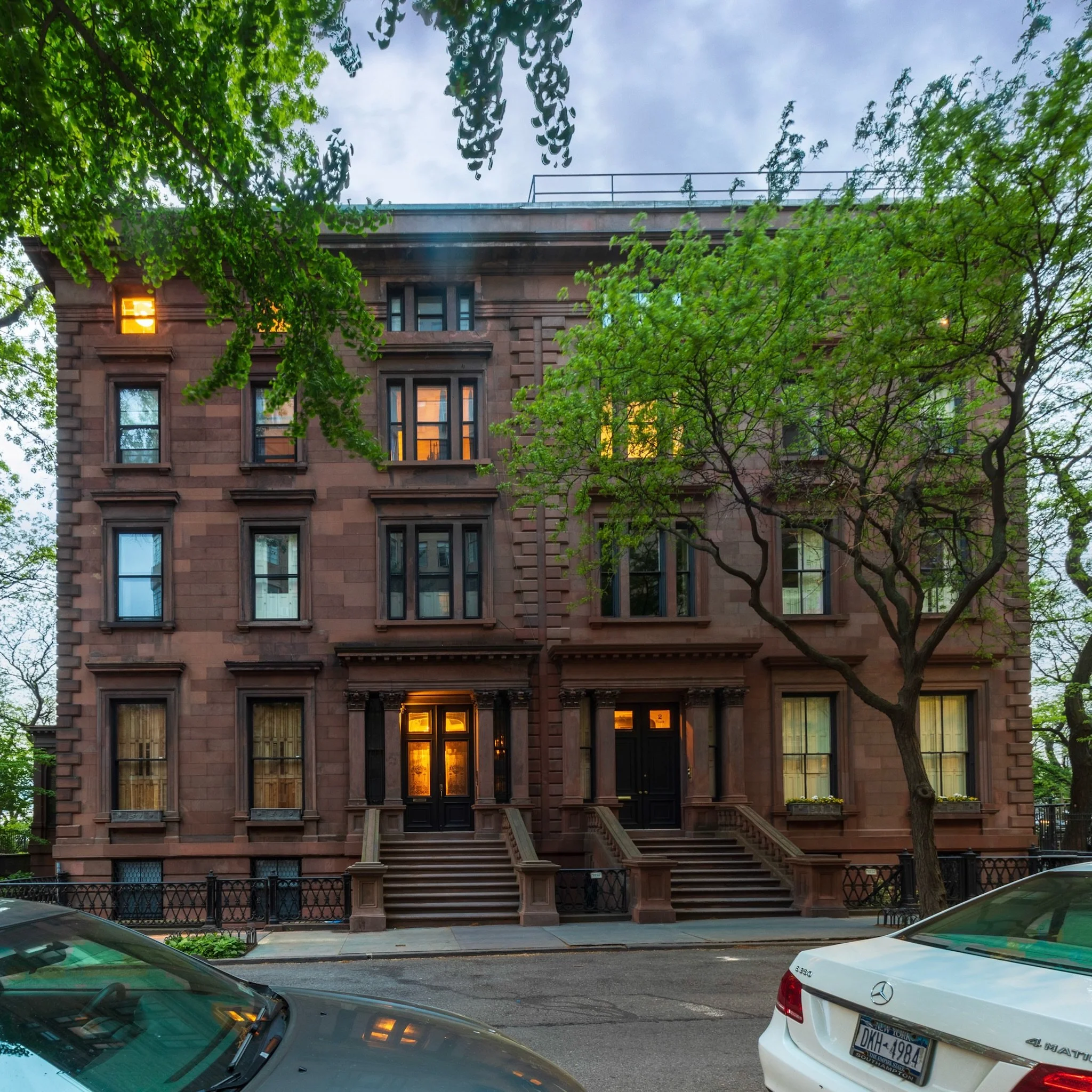 Brooklyn Heights has no shortage of pricey properties, but this one takes the cake. No. 3 Pierrepont Place, the house on the left, was the most expensive listing in Brooklyn as of 2016, at $40 million. The house itself has an impressive history. It w