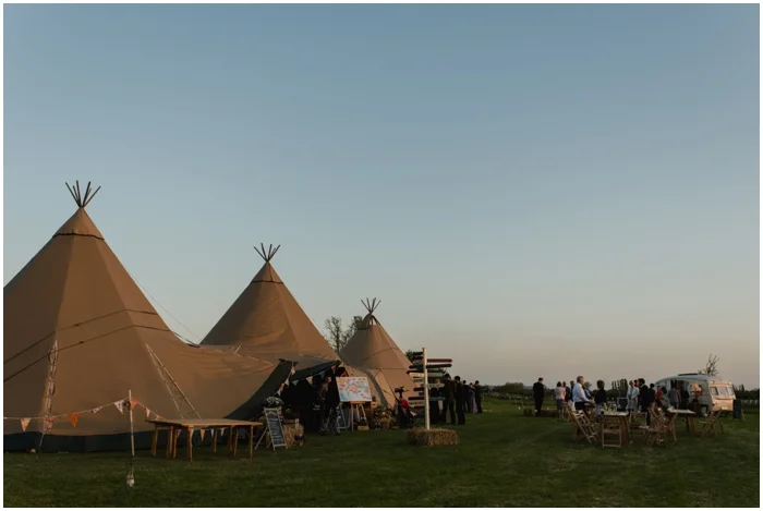 Wedding at Berkamsted Town Hall and a Tipi party! 