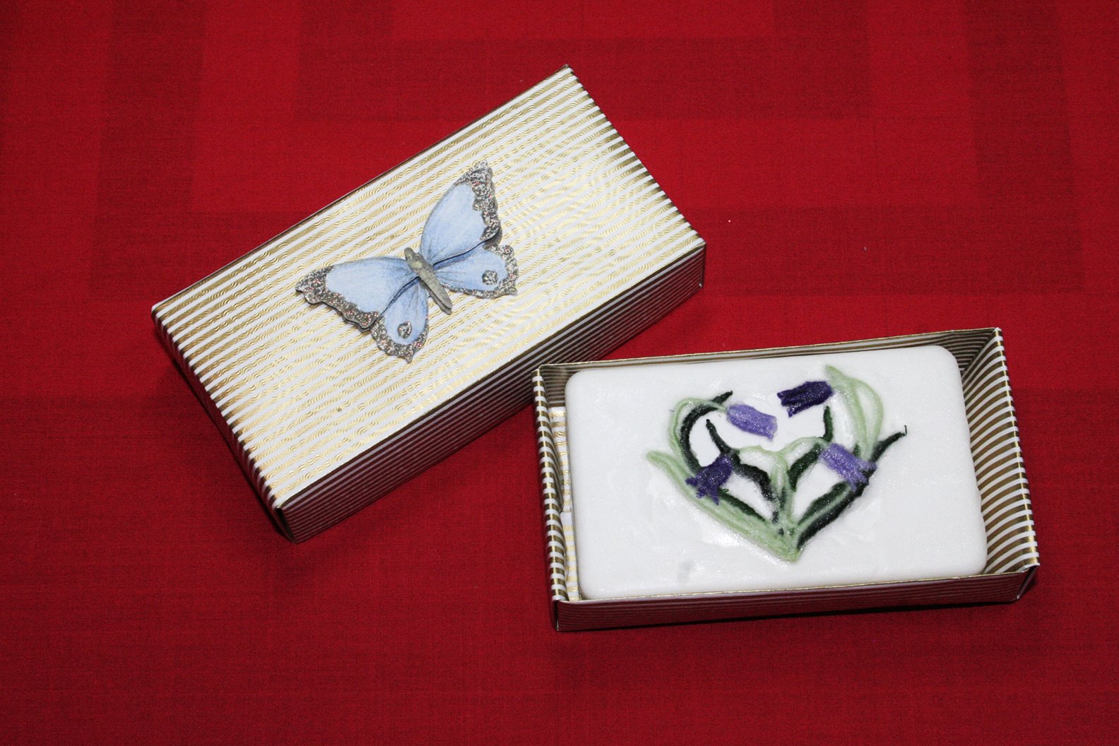 Embroidered Soap with Gift Box – 2 Designs