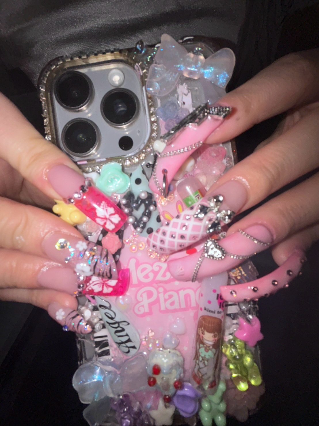 #nails by @wakana_topcoat 💕 
For @eri_topcoat 😍

#ネイル #夏ネイル #summernails #tokyonailsalon