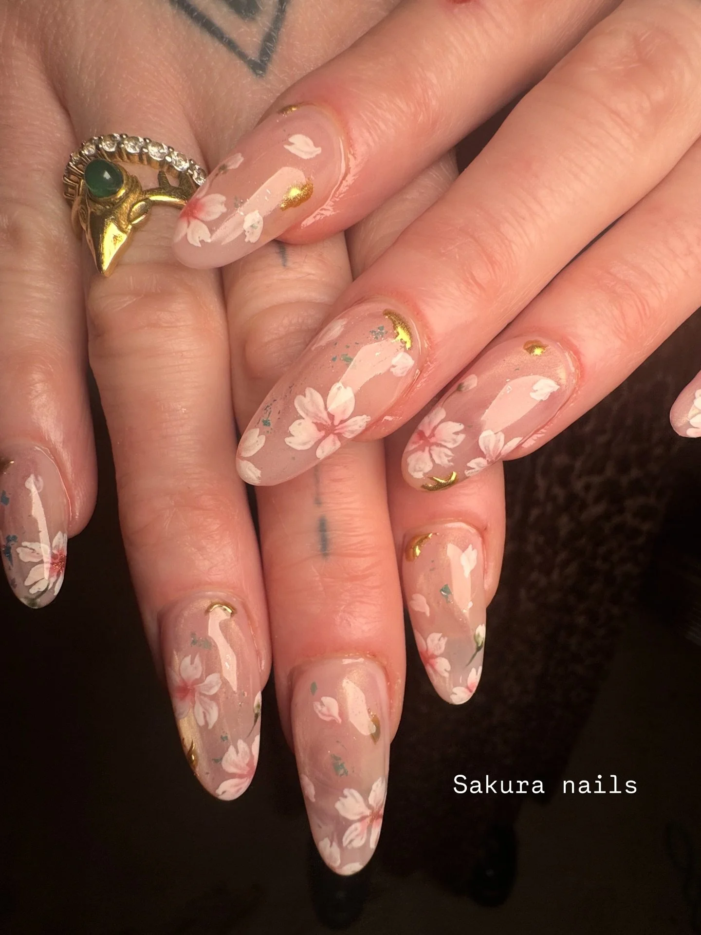 Sakura nails 🌸 #cherryblossom