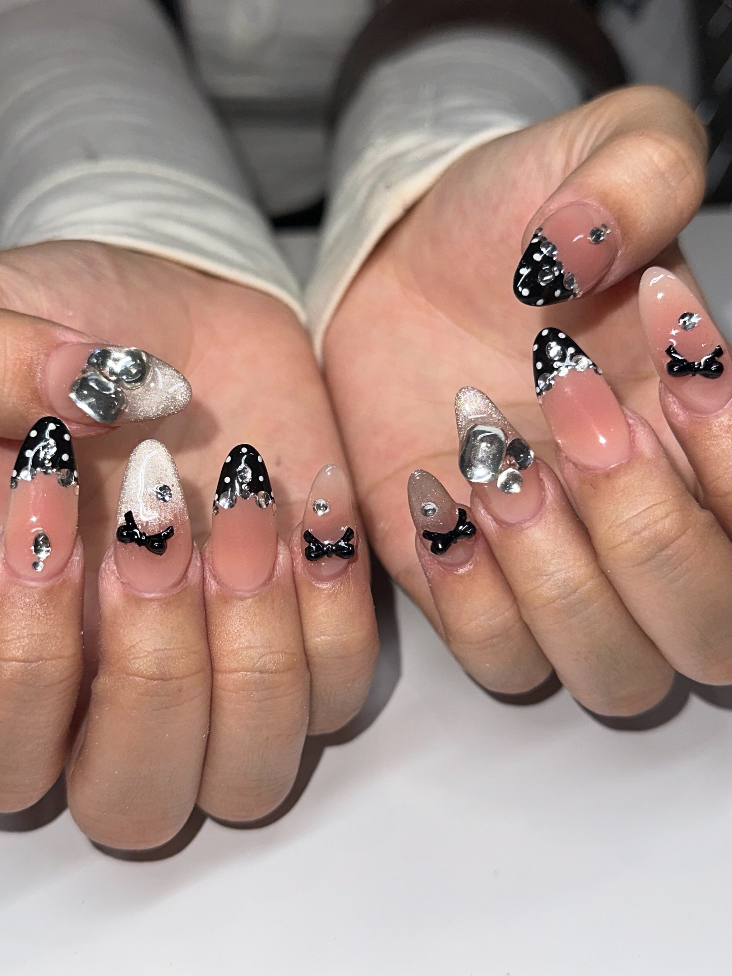 Nail salon Tokyo
@mami_topcoat 

Tokyo nail salon 
Japanese nail art 
Anime nail design
English friendly nail salon

#tokyonails
#tokyonailsalon
#japanesenailart
#tokyonailart
#tokyonail