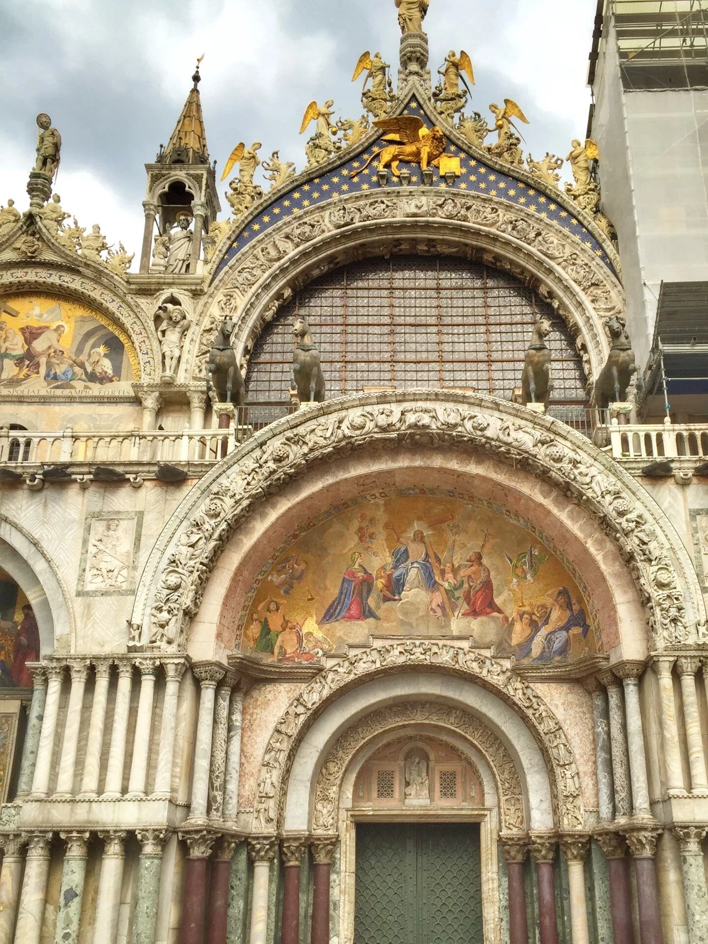 Venice-st-marks-basilica-entrance.jpg