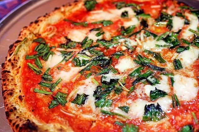 Our annual sign that spring is truly here: the ramp pizza from Motorino. Back on the menu for a few weeks as of last week. Scored this one last Friday.
🍕🌱
The only thing is that it defaults to no cheese. Our ritual is to order it with cheese and ex