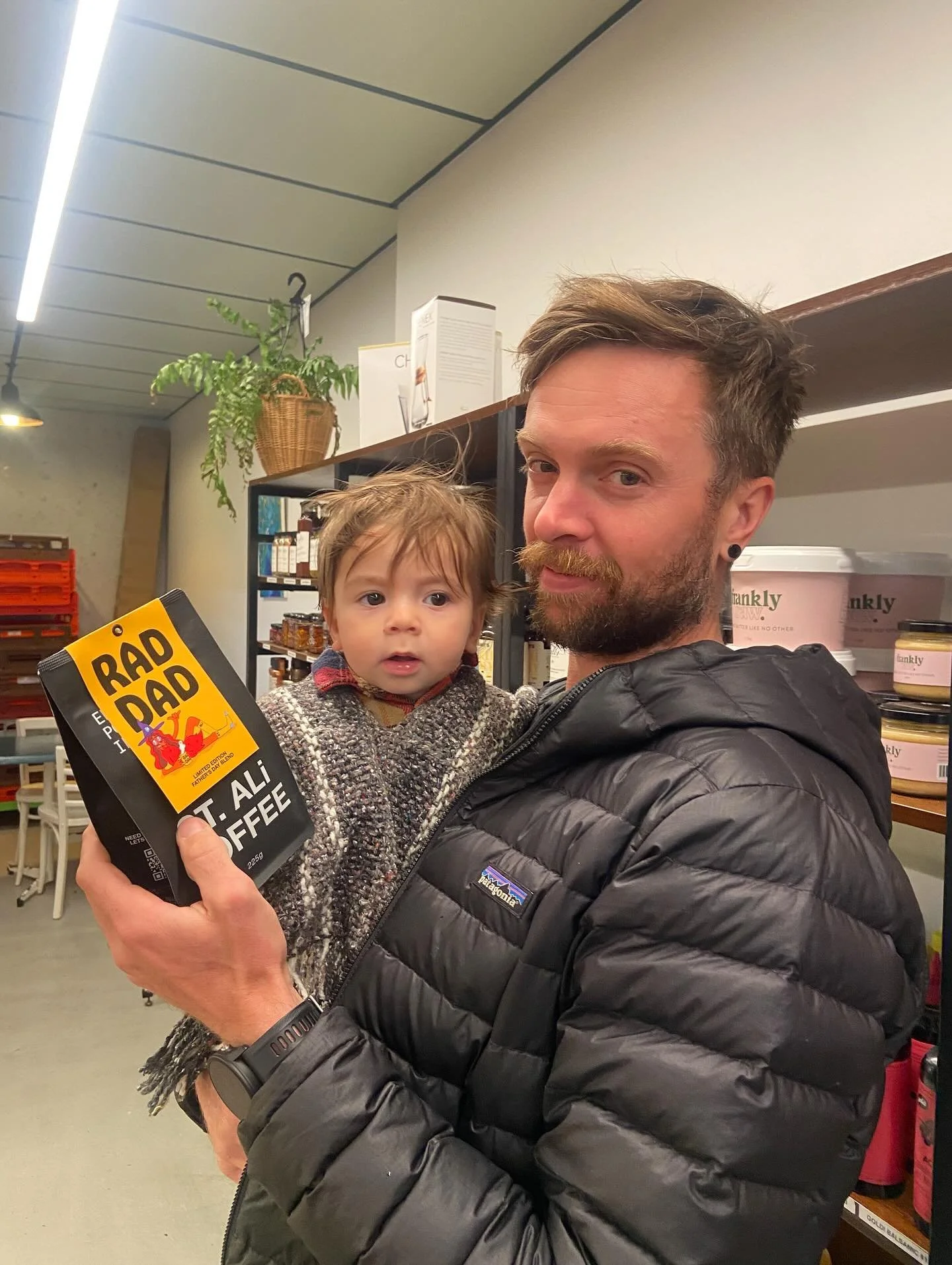 We love you, rad dad 😍. Happy first Father&rsquo;s Day 🥰.
@stewthomas #fathersday #ishka #raddad