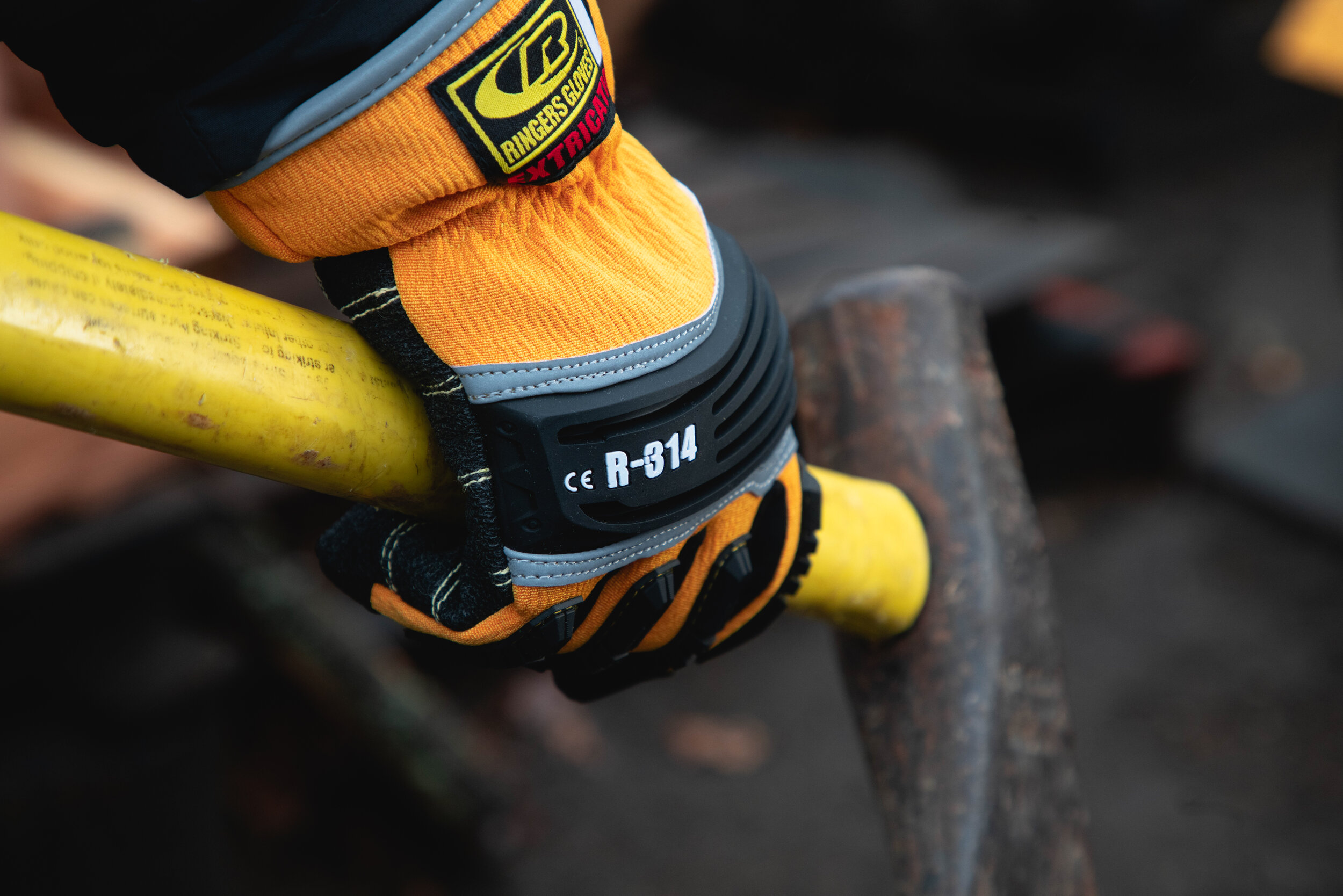 Timeline_Visuals_Ringers_Gloves-Product_Photography (3 of 8).jpg