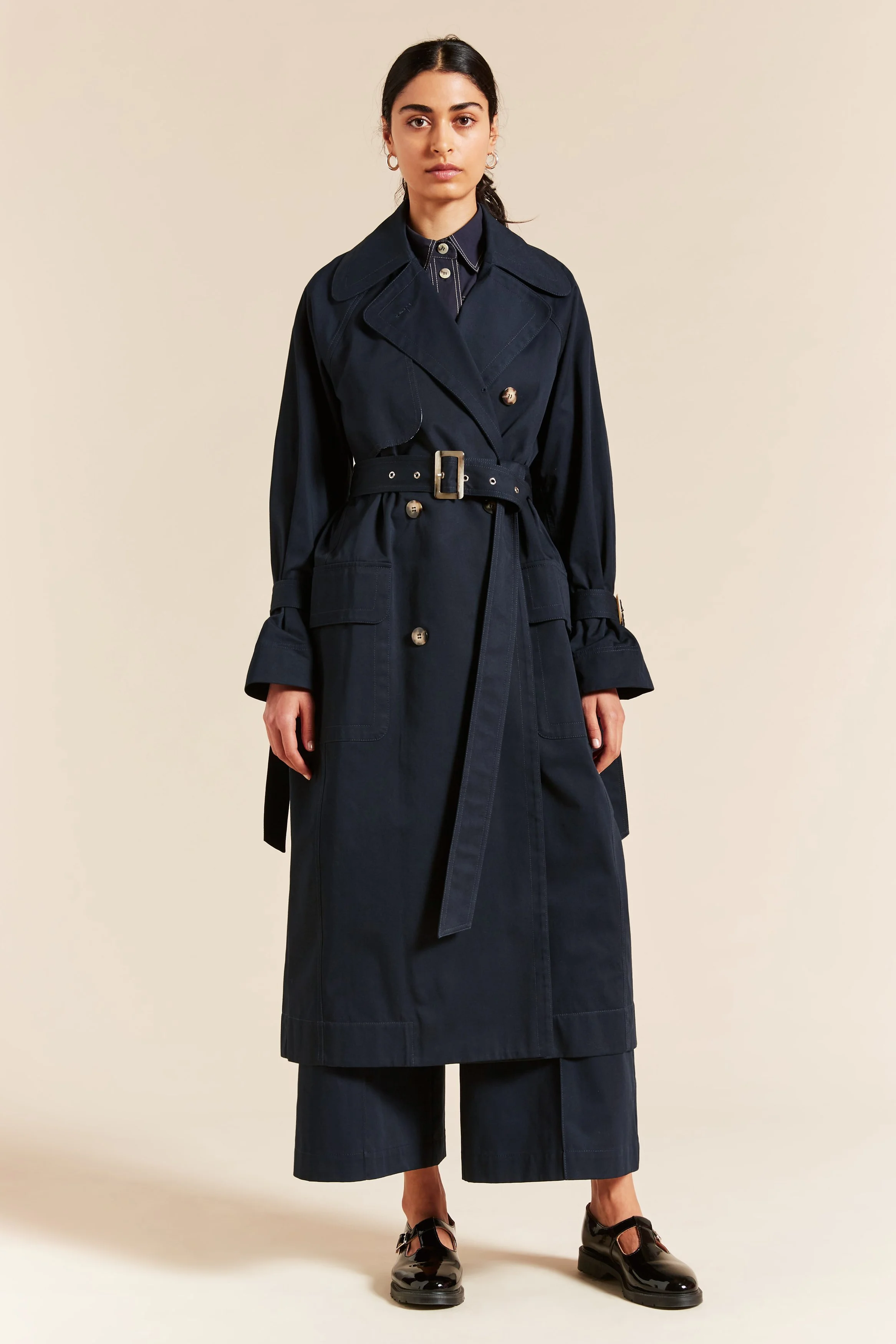 #Huttondrill #leemathews #trenchcoat #leemmathewstrench #transeasonaldressing