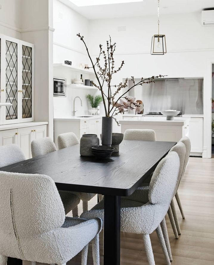 Monochrome, texture and tonal greys for this charming kitchen/dining space. 👌🏽⁠
⁠
⁠
Styling | @cooperrobinsoninteriors⁠
Stylists | @khaseem.stylist @anjabantick⁠
⁠
________________⁠
⁠
2 Bowen Crescent ⁠
Princes Hill⁠
________________⁠
⁠
Agents | @a