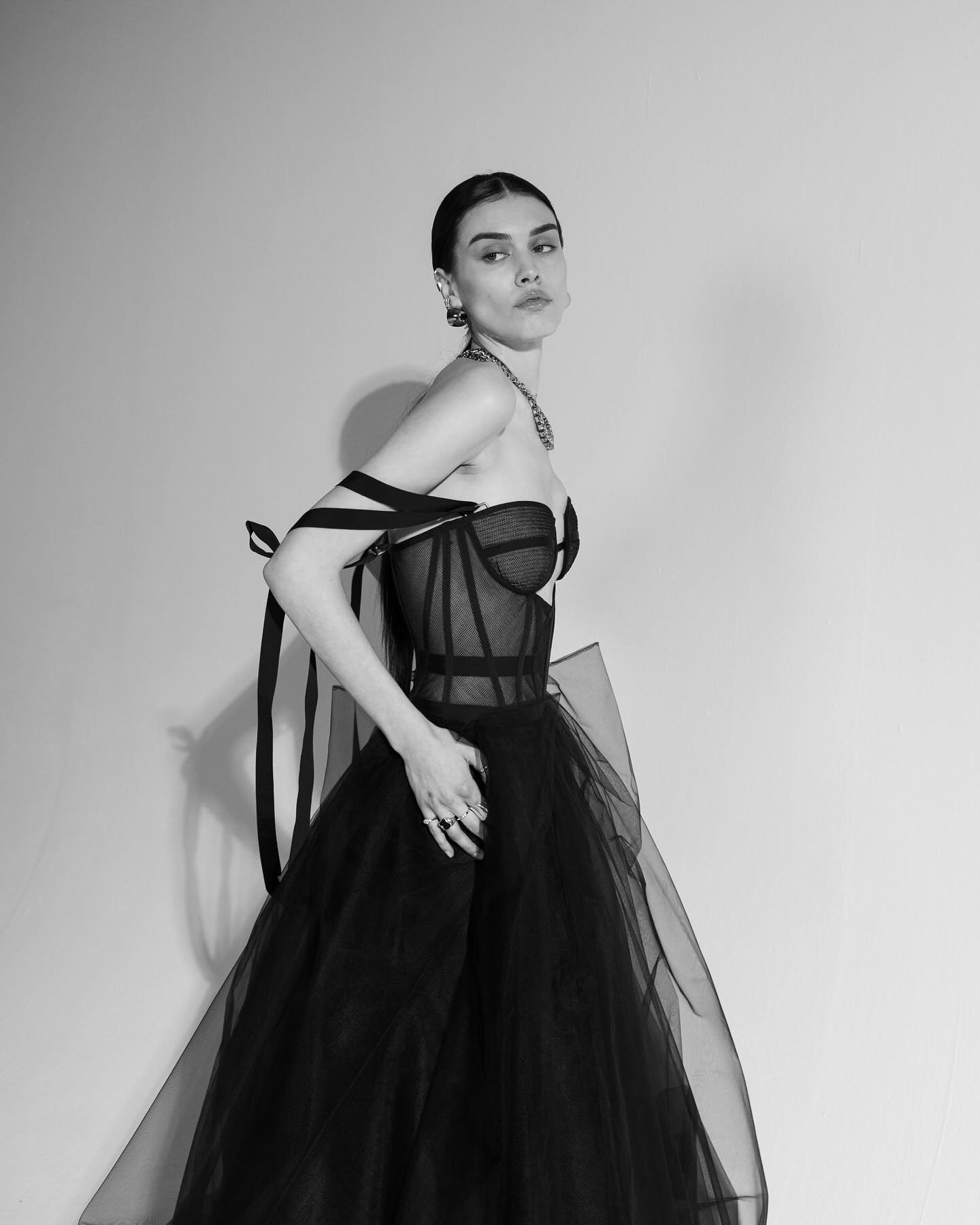 Untamed Gown

There is no light without darkness 🖤 

Ritual Unions stands for individuality and bold design. Sustainably made couture and bridal based in Berlin. Book appointment through www.ritual-unions.com | made-to-measure | 12 weeks production 