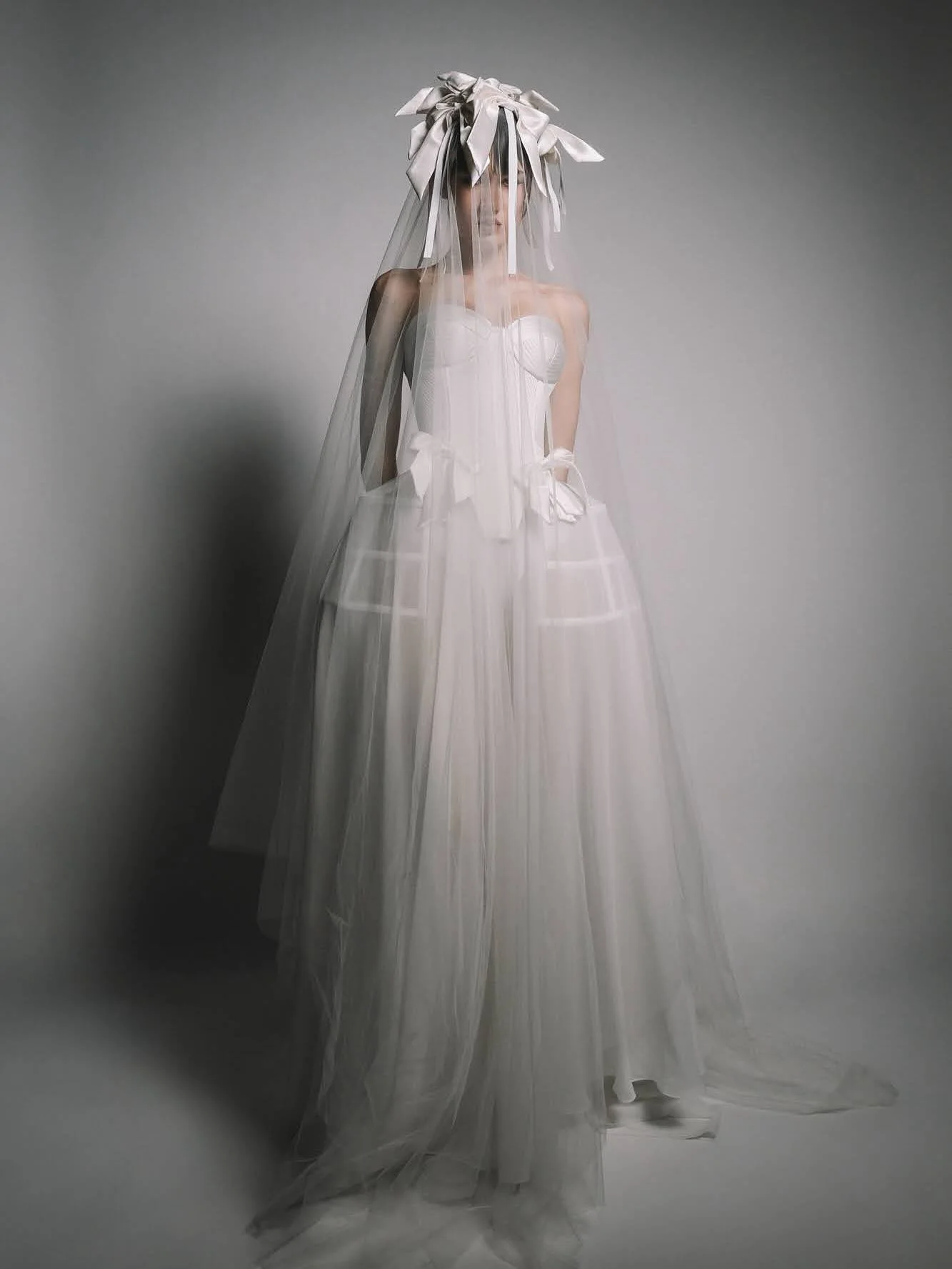 The PORCELAIN dress, look 19 from the latest runway collection, SS26 AWAKENING.

See the full lookbook now at ritual-unions.com.

lookbook photographer: @tatsianatribunalova [slide 1-2]
runway &amp; backstage photographer: @the.saums [slide 3-19]
vid