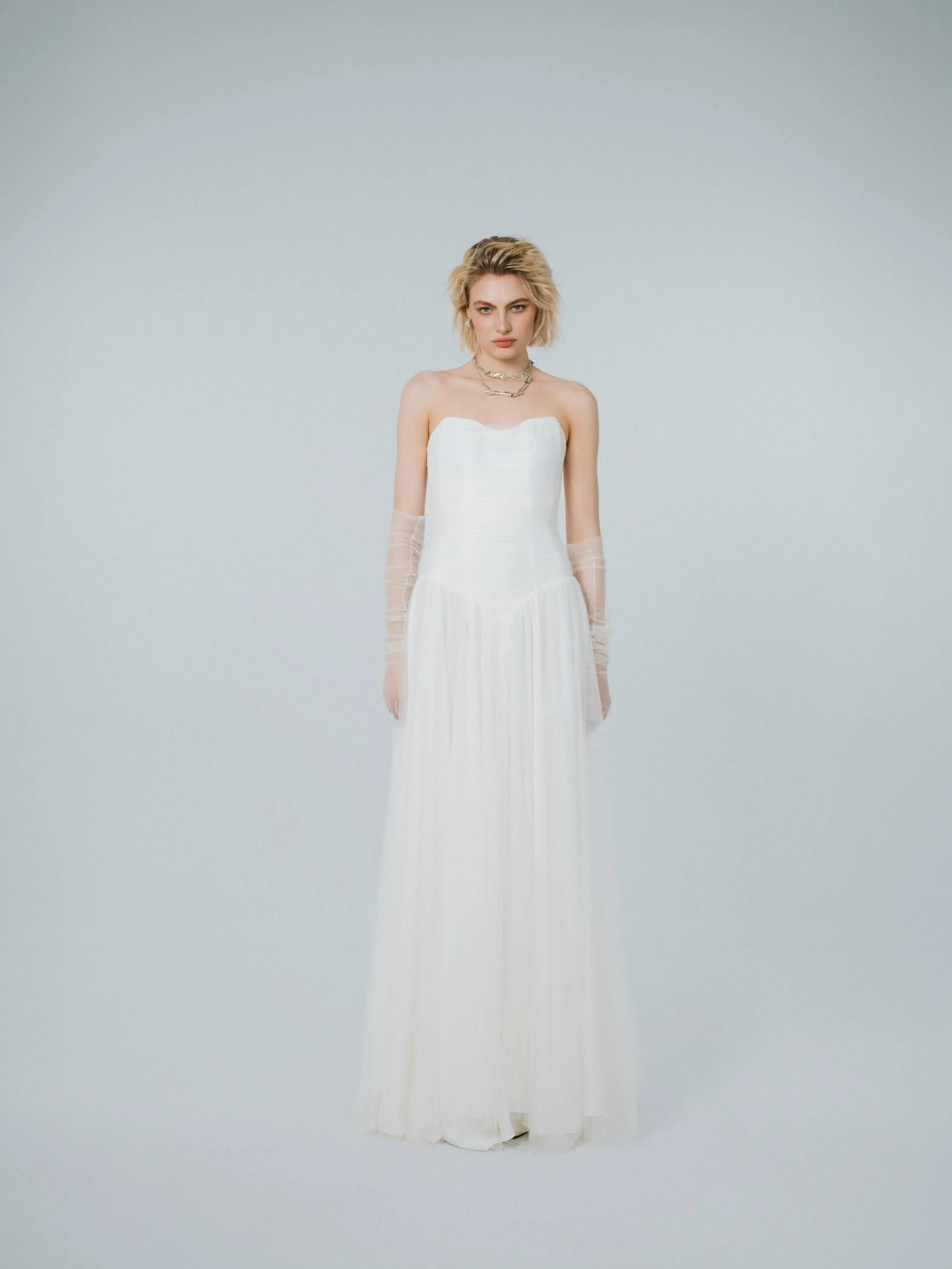 CEREMONY dress

Love hard. Dress harder.

Available to pre-order now in store and online. Four weeks production &amp; delivery time. International shipping.

Dresses @ritualunions
Photos &amp; Videos @vawunsch
Make Up and Hair @slmakeupandhair @stell