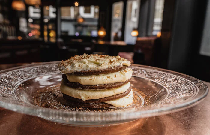 ukrainian-kitchen-Pampushka-pop-up-at-sun-and-13-cantons-soho-dessert.jpg