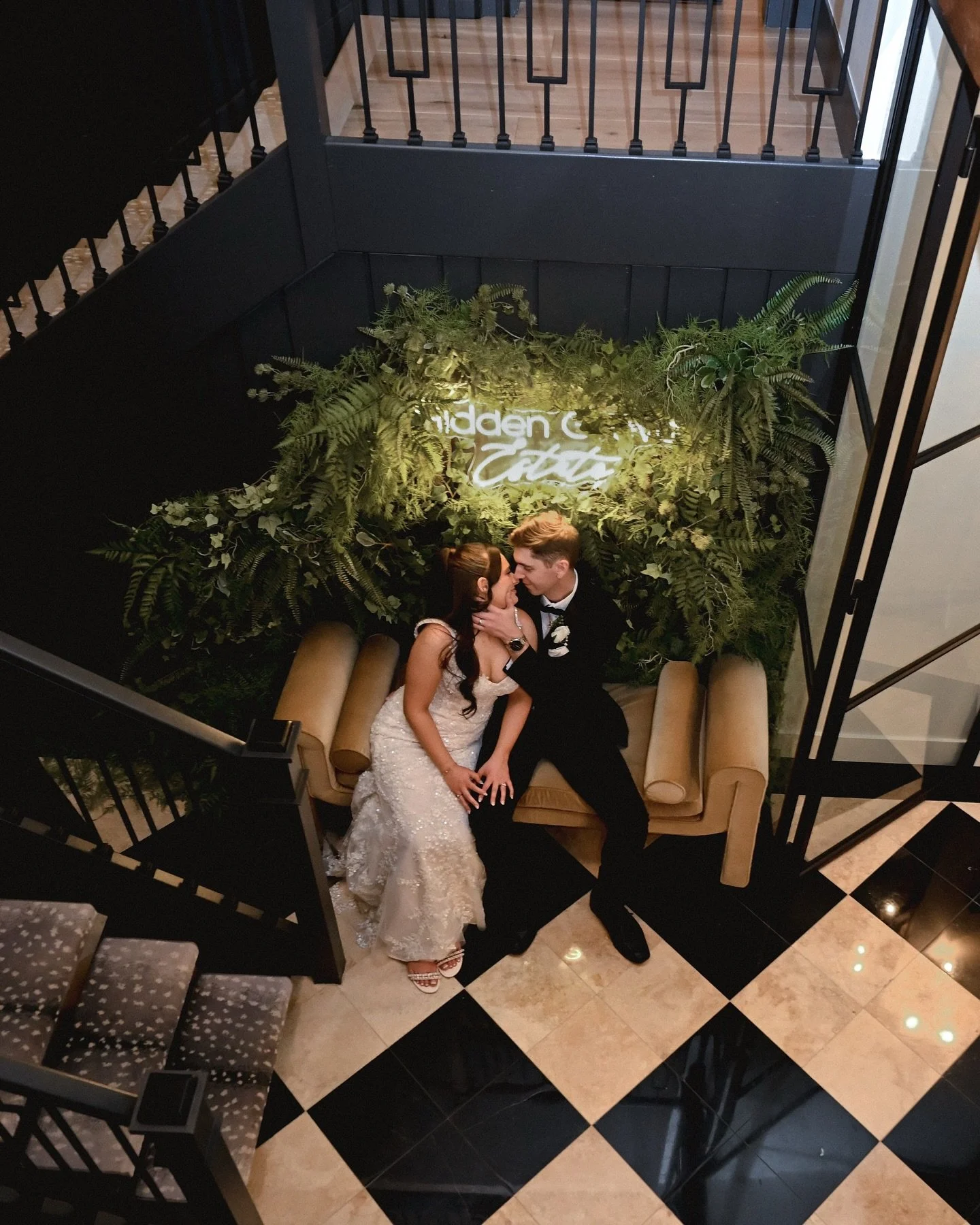 Every moment of Michaela &amp; Brandon&rsquo;s day was designed to be felt. 🥹 They built space into their timeline for deep breaths, quiet smiles, and time to simply be together, and it showed in every image.

Set against the stunning backdrop of Hi