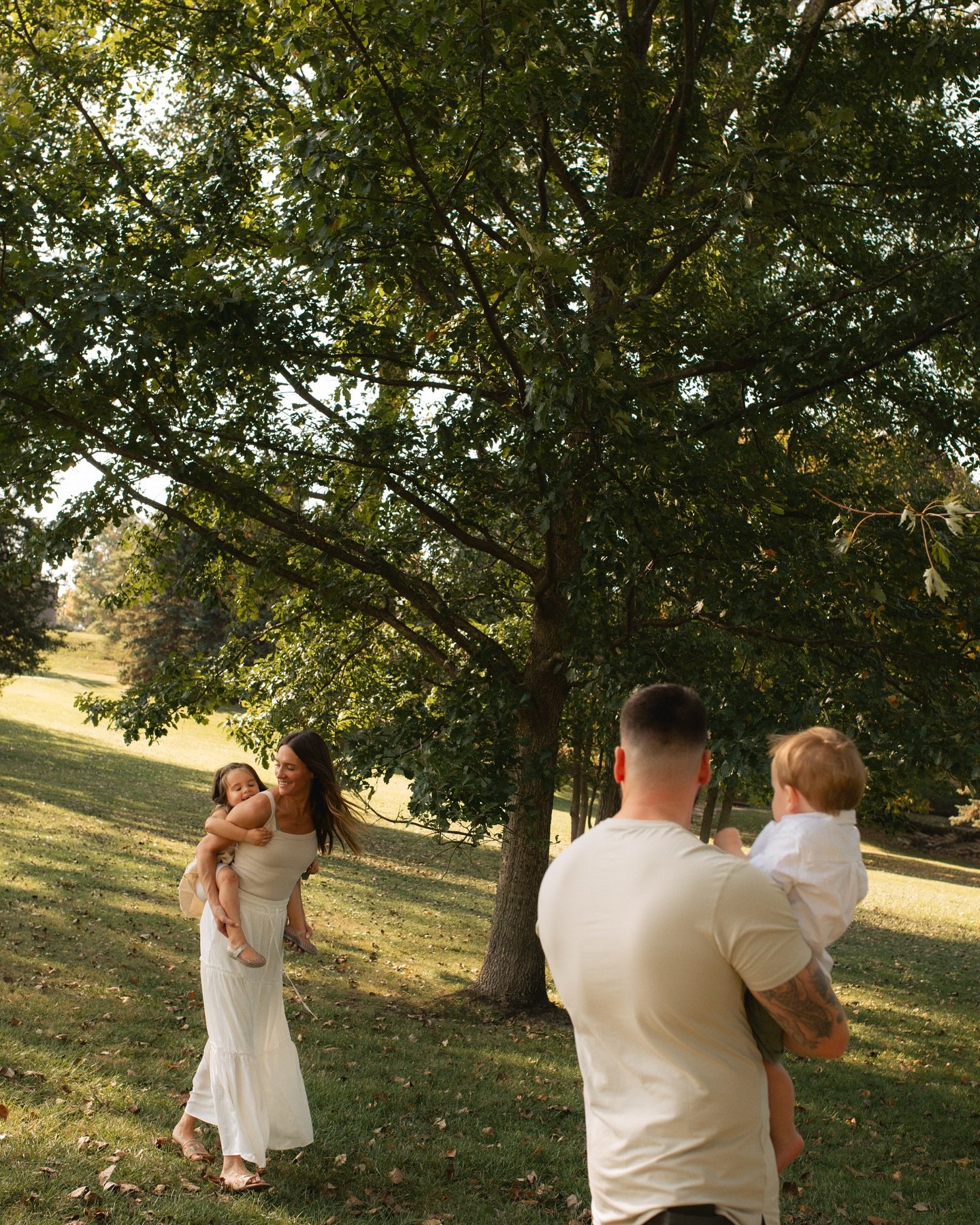 With snow on the way (!!) I couldn&rsquo;t resist sharing a little warmth from sunnier days. One of my favorite parts of photography is watching the seasons shift. Whether it&rsquo;s the chapters of your lives I get to document, or the way warm air s