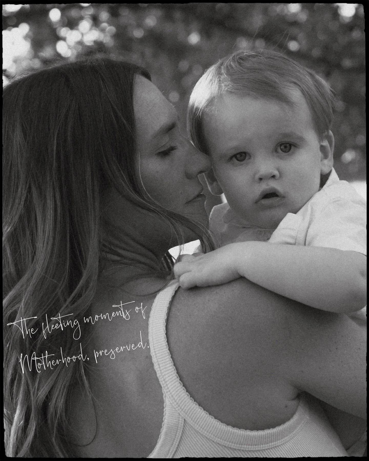 As mothers, we&rsquo;re always the ones capturing the moments (Trust me, I get it!) fixing the outfits, wiping the faces &amp; somehow we&rsquo;re the last to exist in the memories we work so hard to create. Let&rsquo;s change that. 

Motherhood Mini