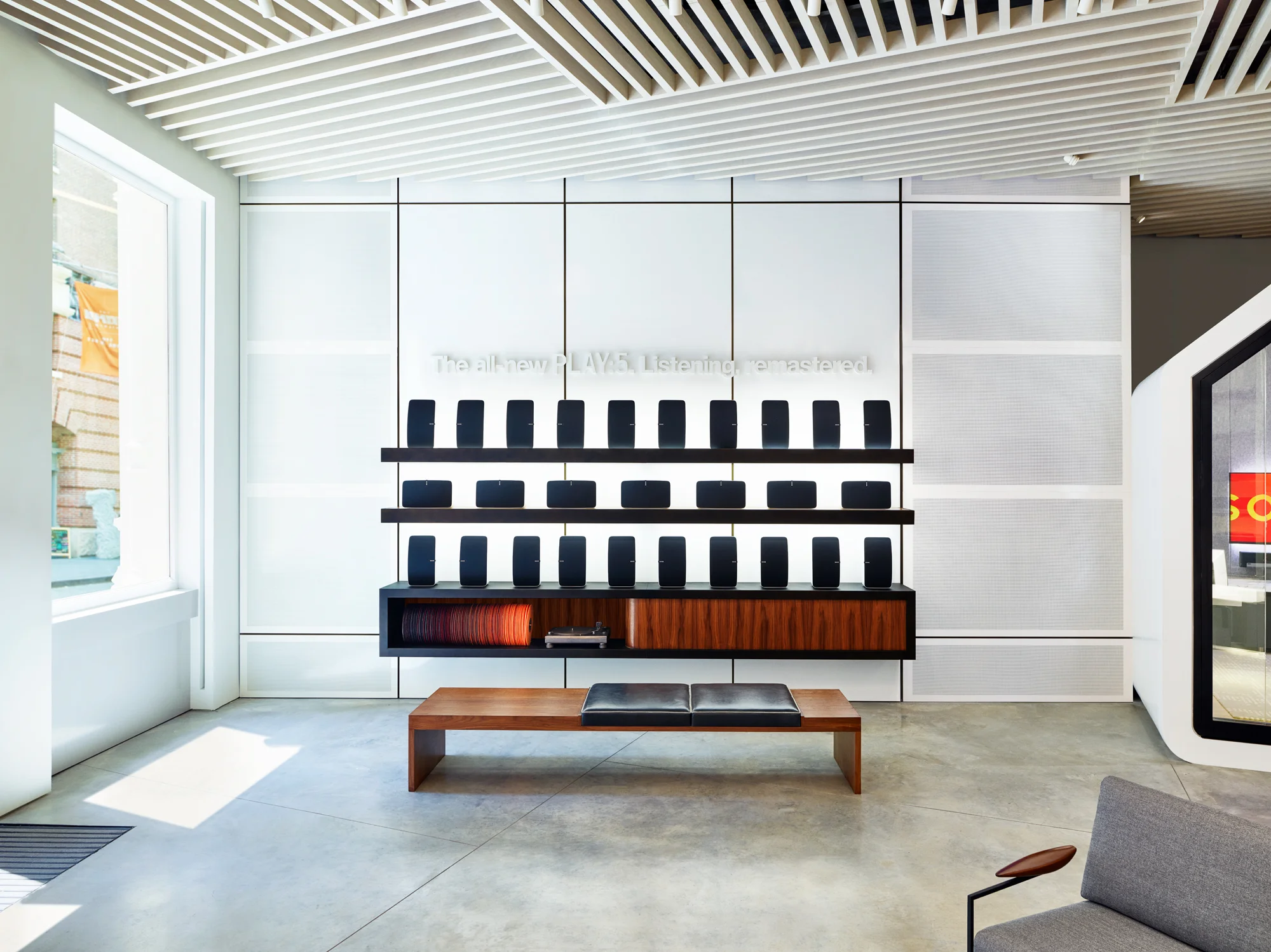 SPENCER_LOWELL_PARTNERS_AND_SPADE_SONOS_101_64_V3.jpg