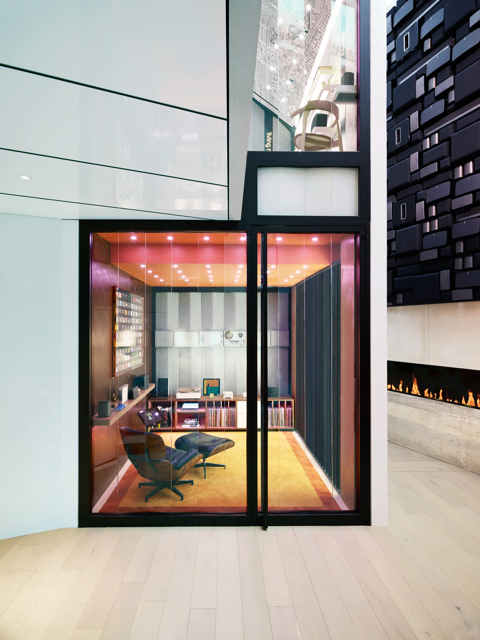 SPENCER_LOWELL_PARTNERS_AND_SPADE_SONOS_101_102_V4.jpg