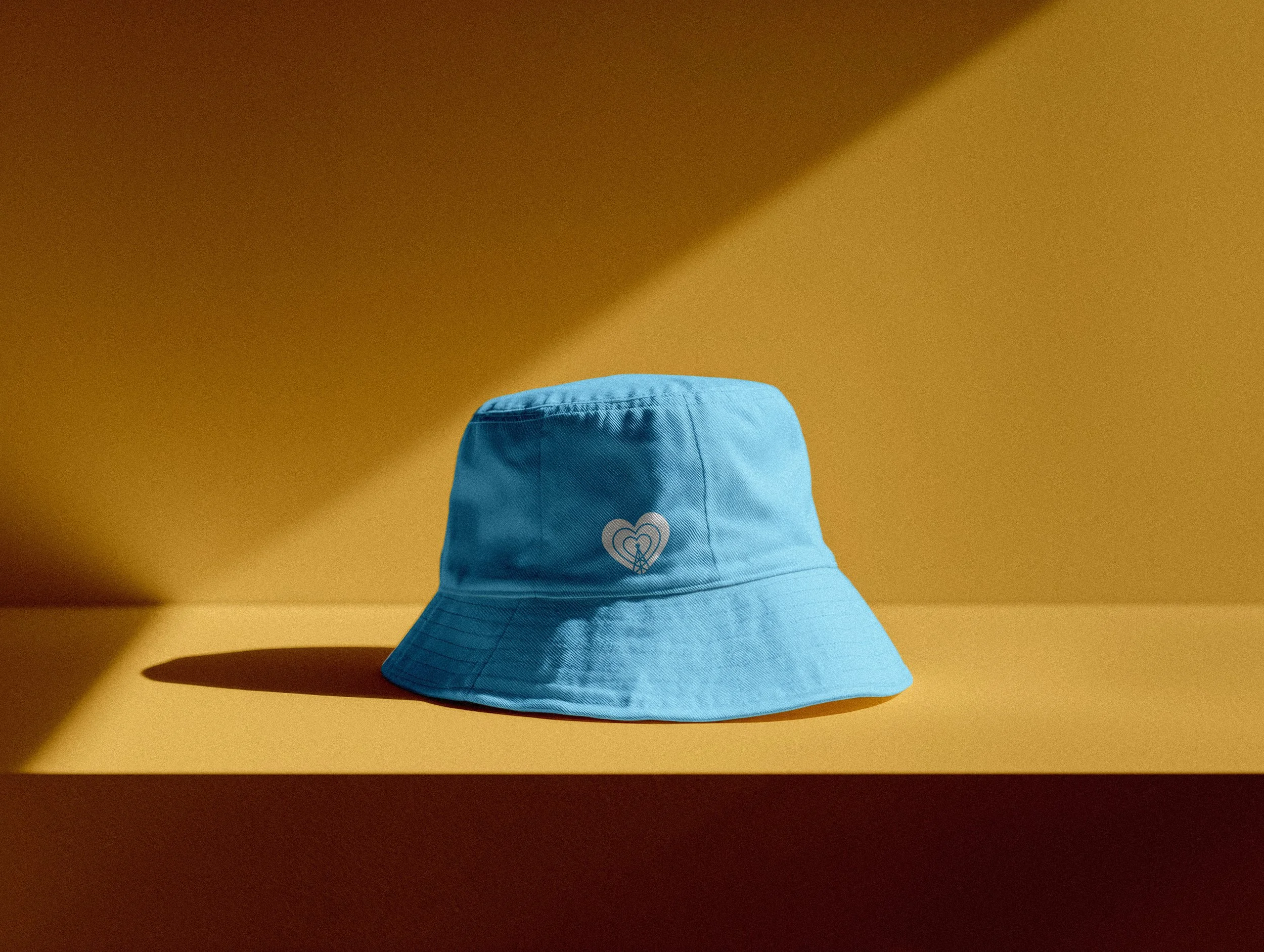 Buckethat.jpg