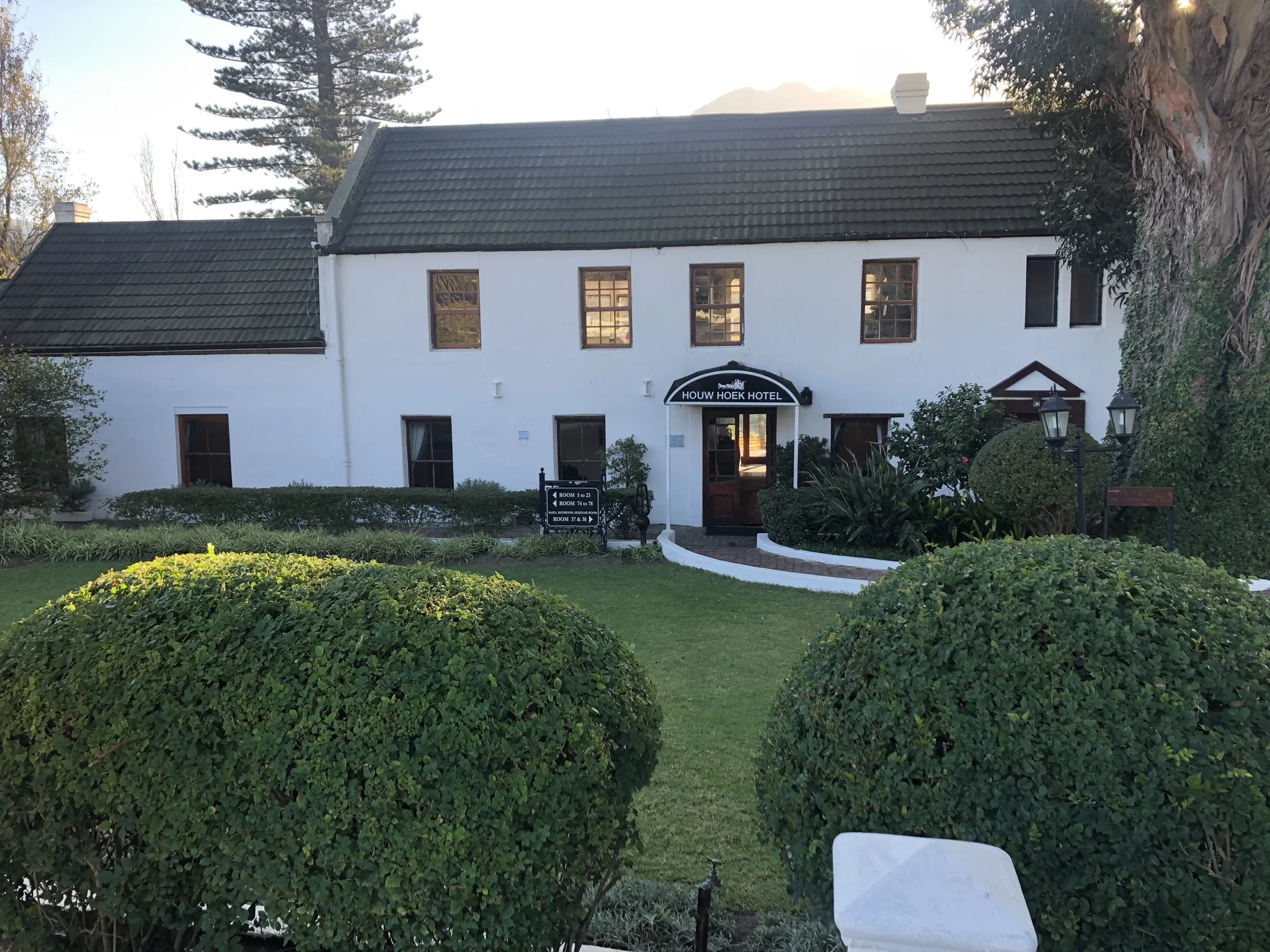  Staying at the Houw Hoek Hotel, oldest hotel in South Africa, established 1779. 