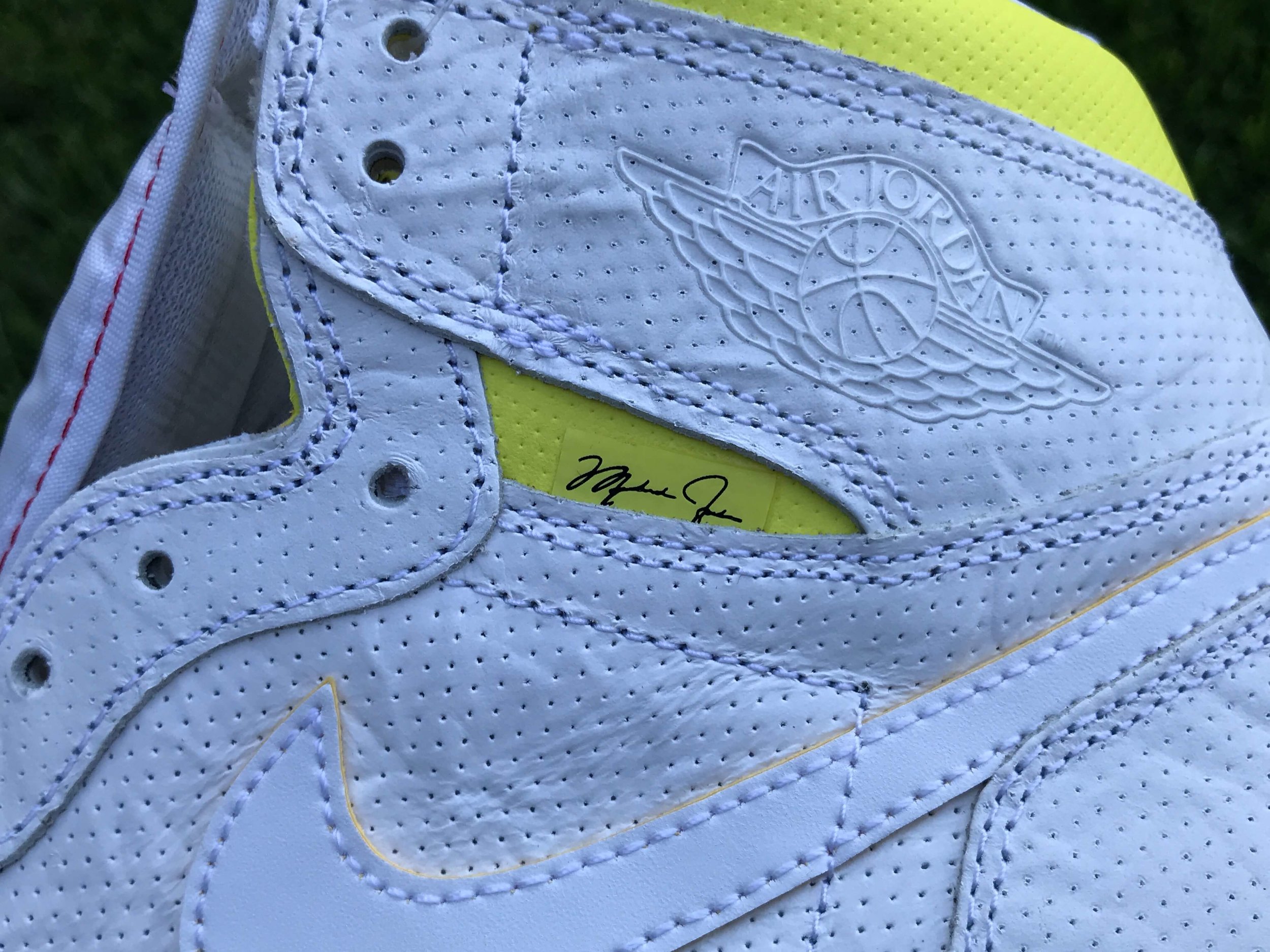 AIR-JORDAN-1-RETRO-HIGH-OG-FIRST-CLASS-FLIGHT30.JPG