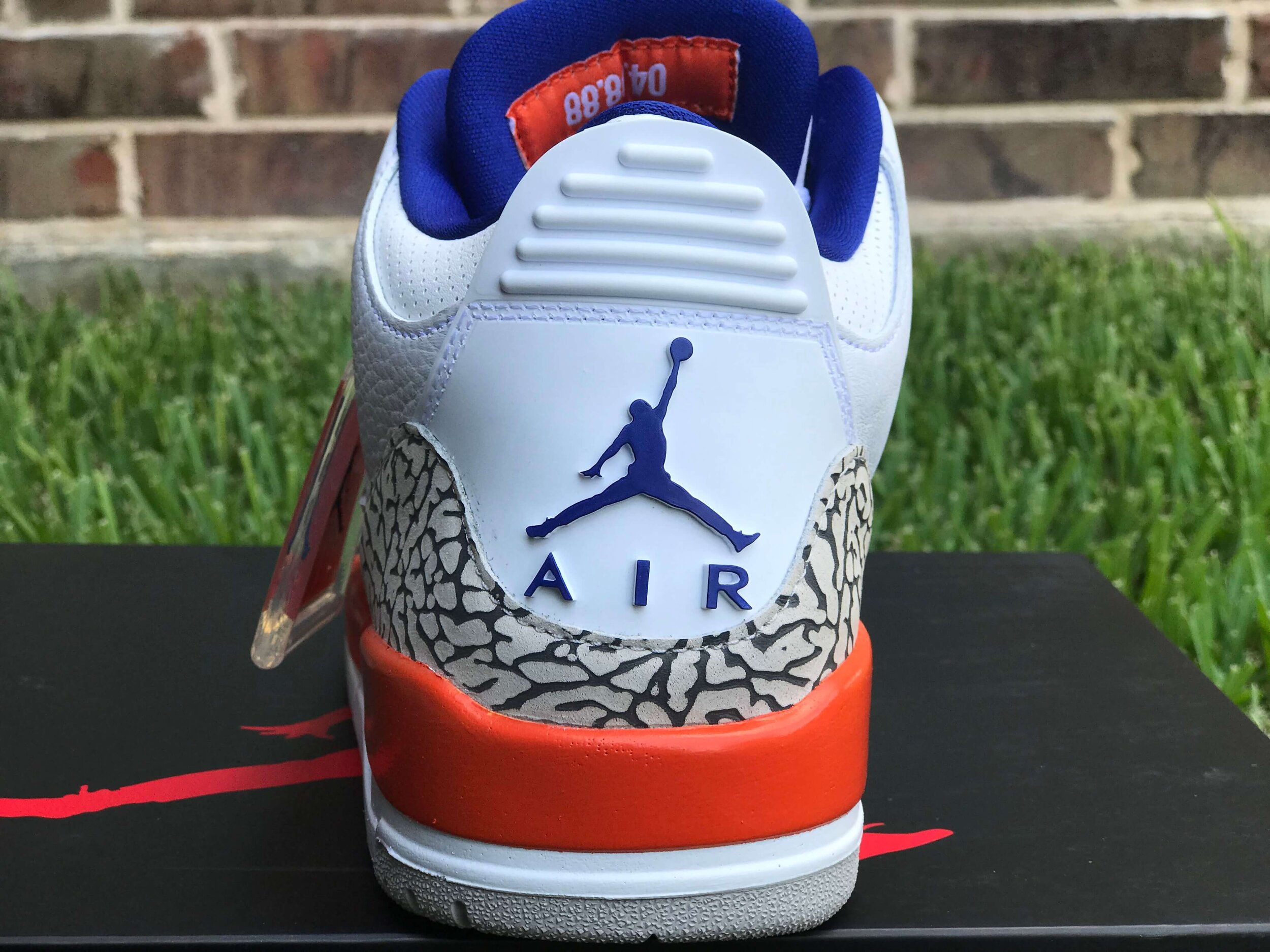 JORDAN-3-KNICKS00029.jpg