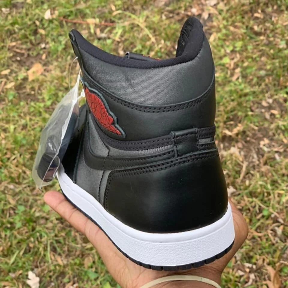 air jordan 1 black satin 2020