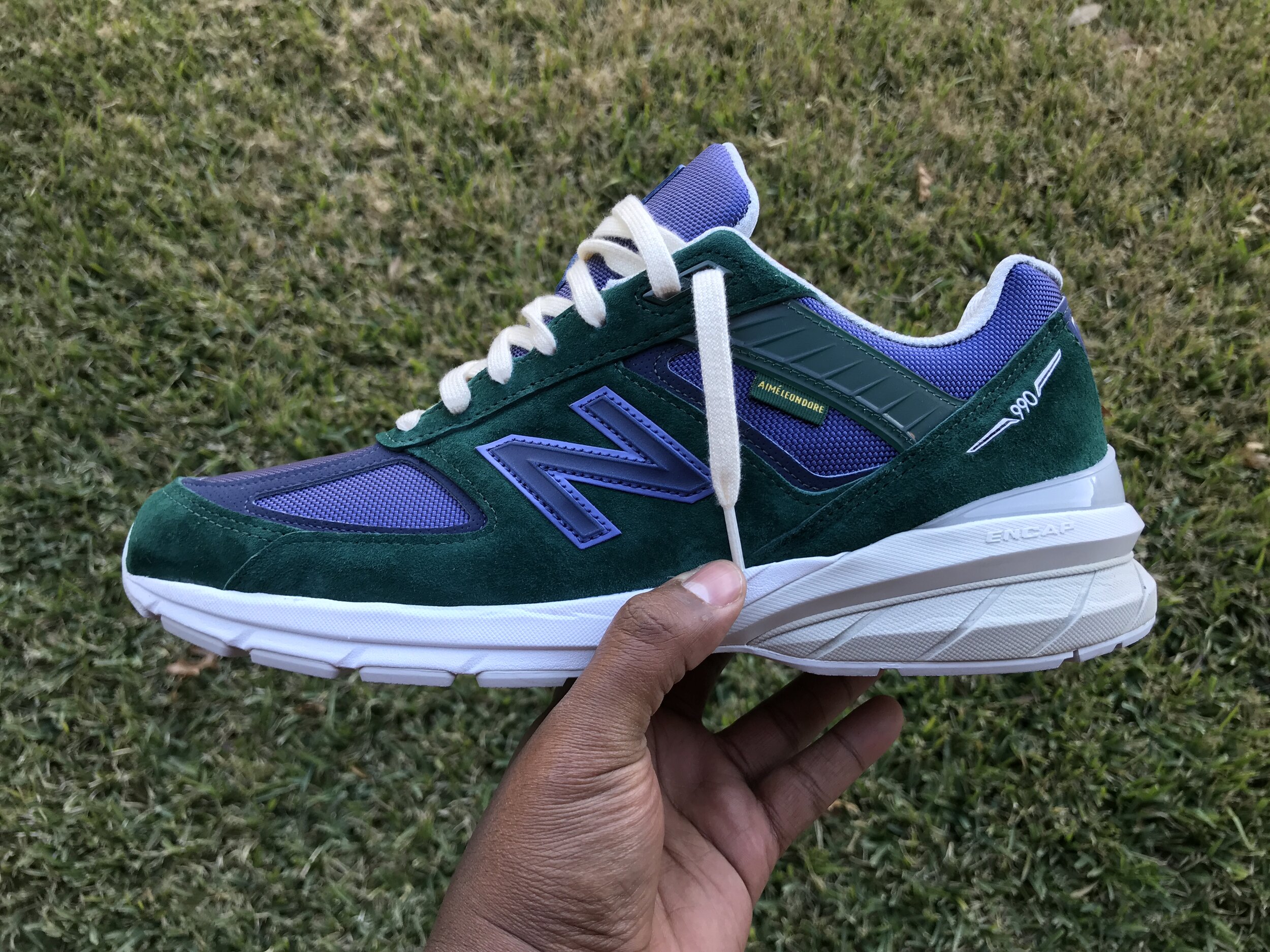 How Does The New Balance 990v5 Fit? [Easy Sizing Guide] | The Retro Insider