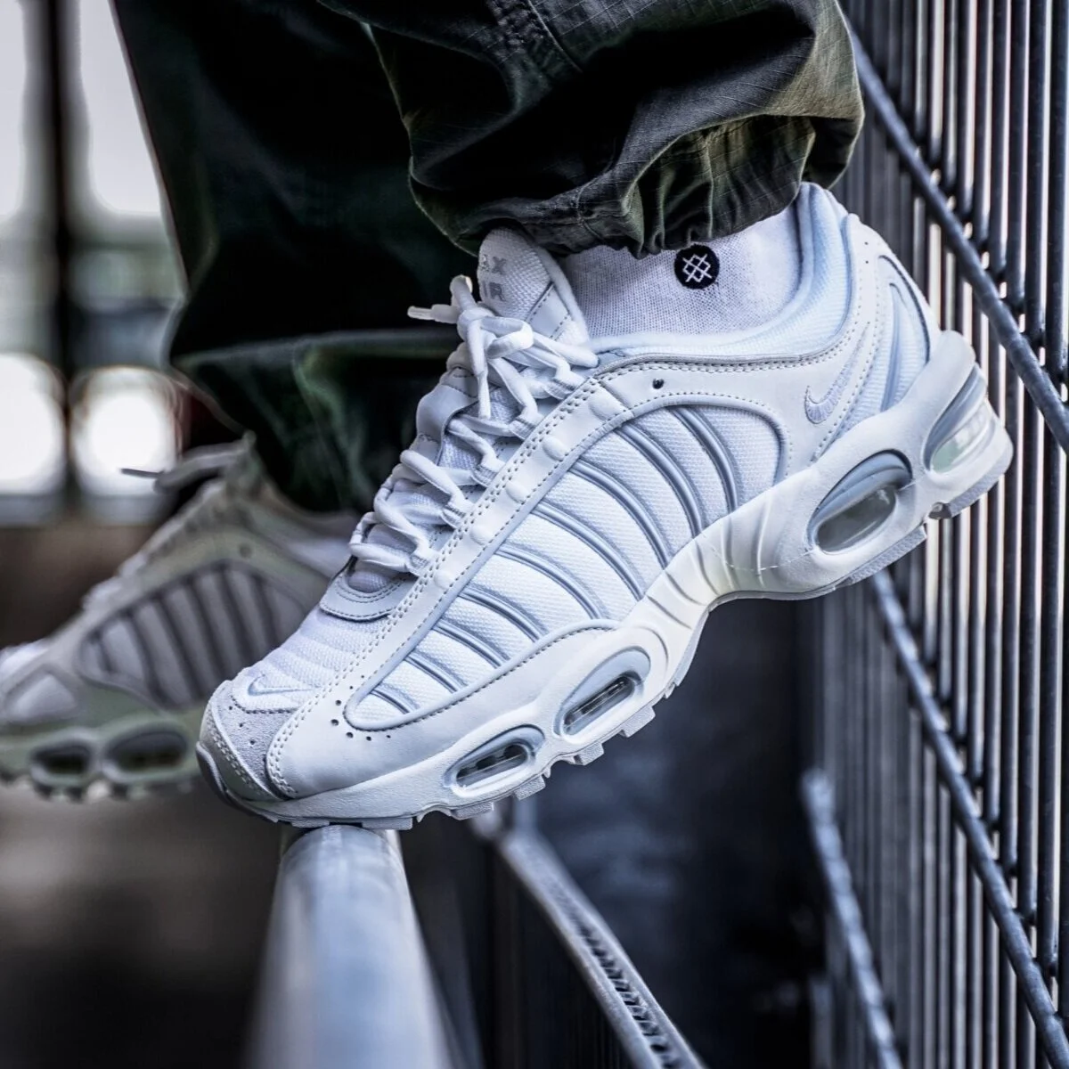 nike tailwind pure platinum