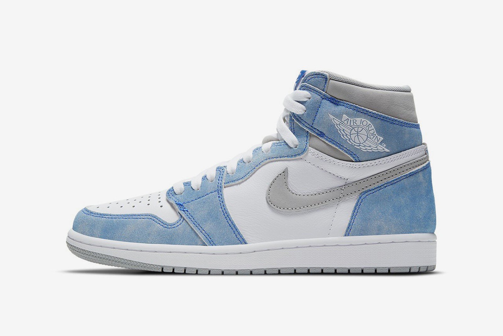 air-jordan-1-hyper-royal-release-date-price-01.jpeg