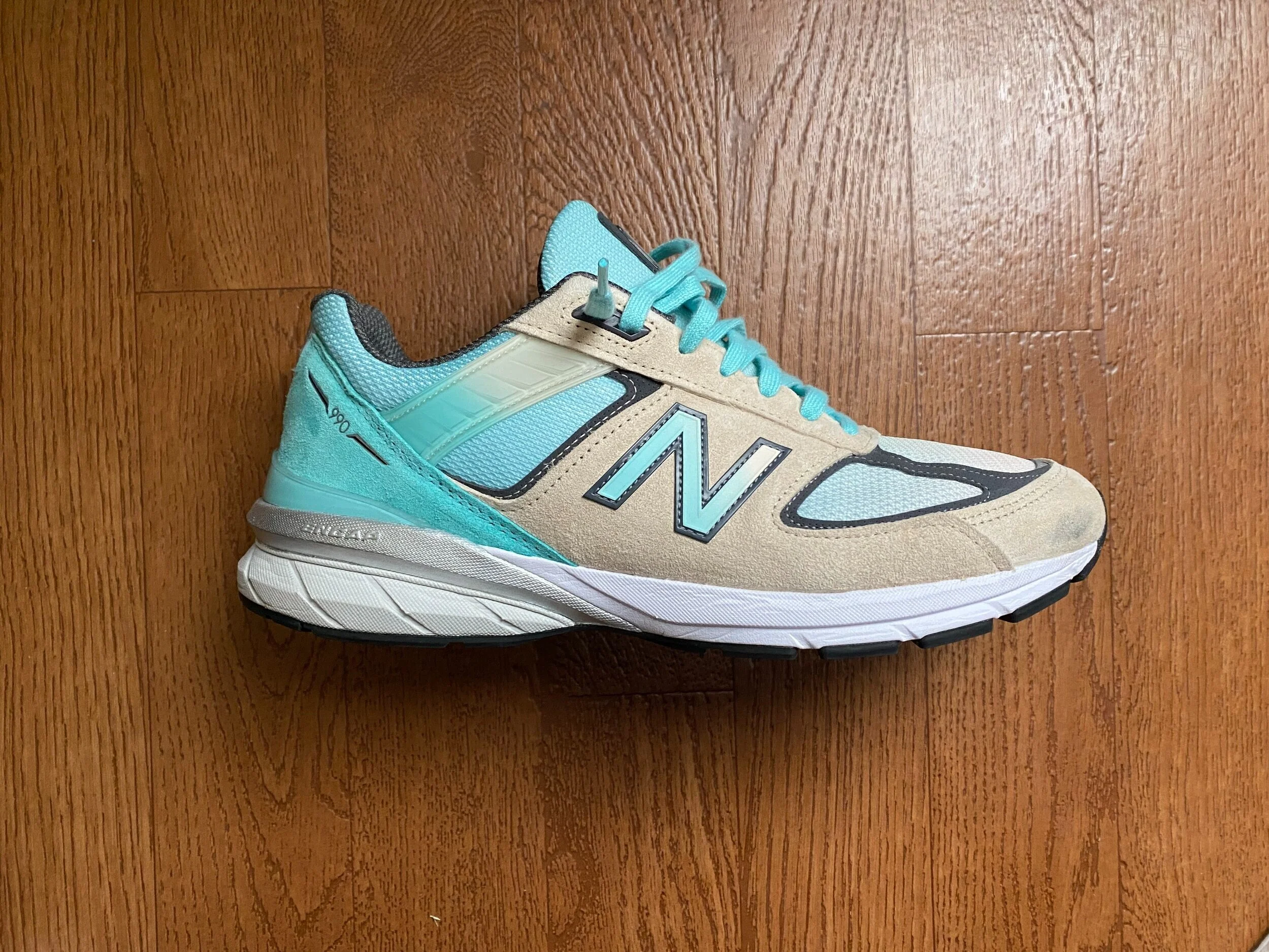 New Balance 990v4 \