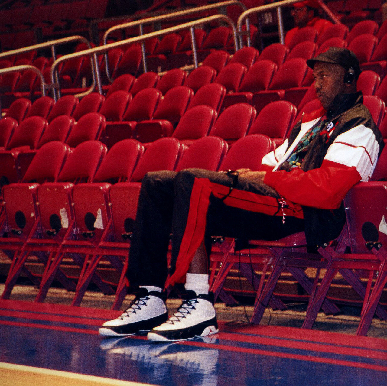 Fuera de servicio comedia inteligencia Air Jordan 9 Retro "Chile Red" | [Release Details] | The Retro Insider