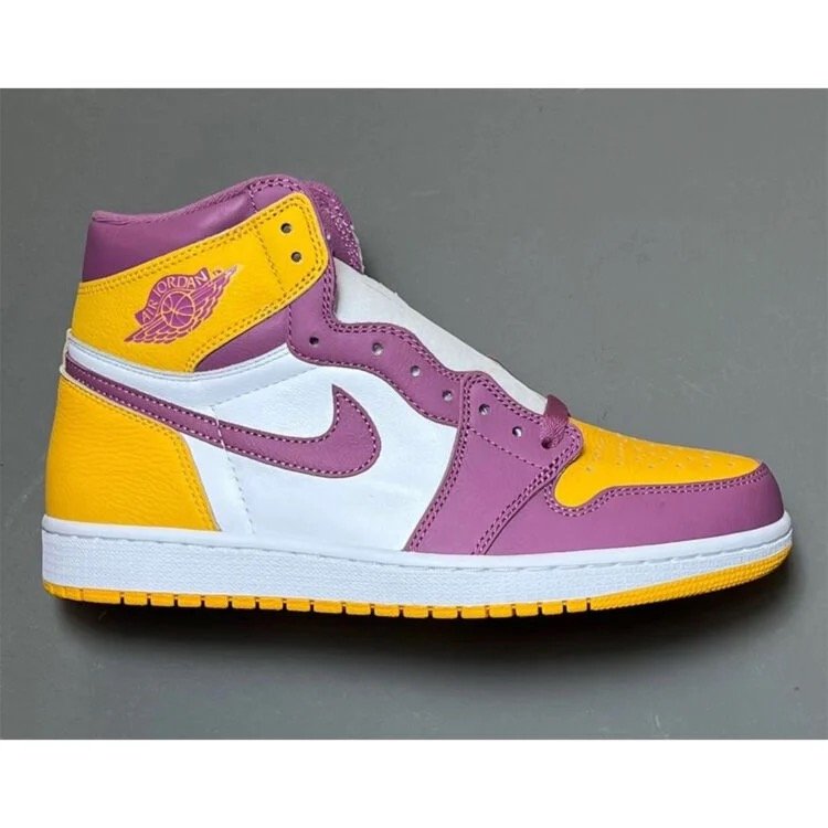 Air-Jordan-1-Brotherhood-555088-706-01-750x750.jpg