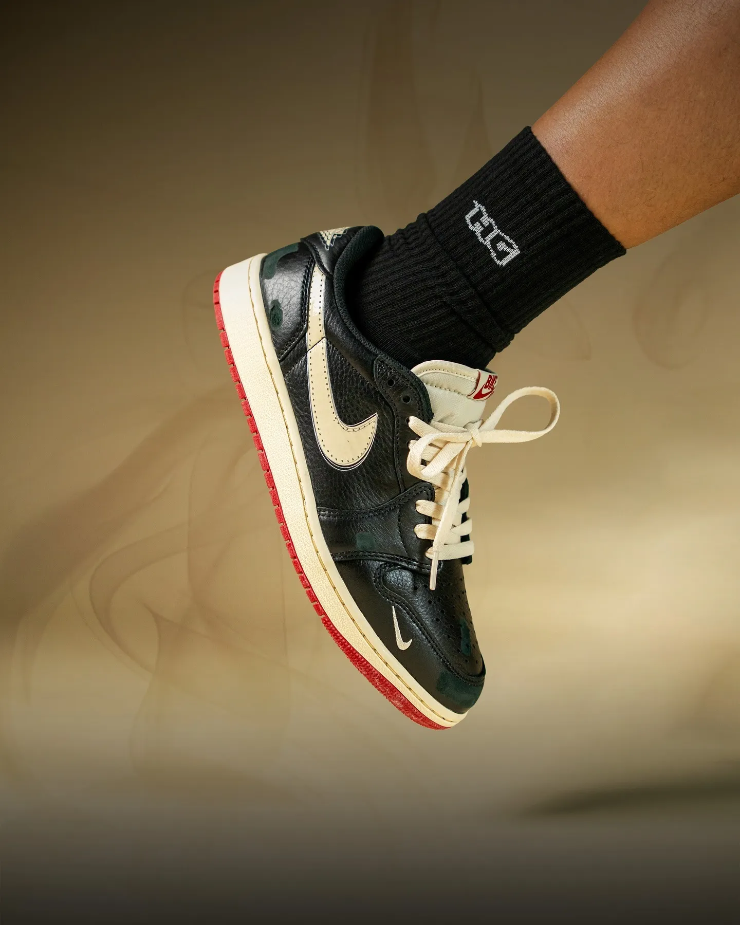 nigel-sylverster-air-jordan-1-low-og-nitro-black-IB8958-001-release-info.png
