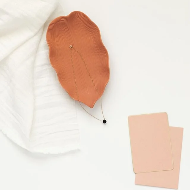 Are you wondering how you could use your stimulus check for good?  You could do a little ethical shopping to empower  and encourage beautiful people in your life and around the world. ⠀
⠀
Shop this necklace, for example!  @giftofhopehaiti&rsquo;s one