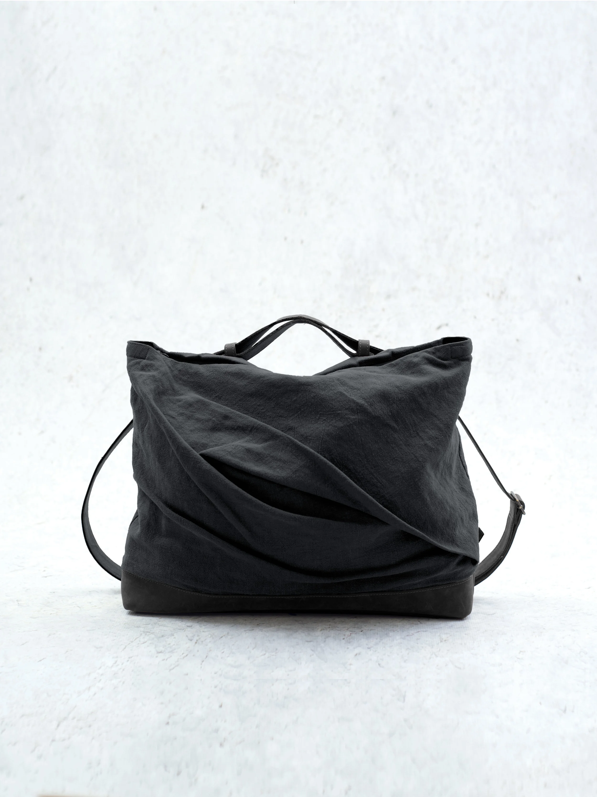 asum-reve-l-washedblack-web.jpg