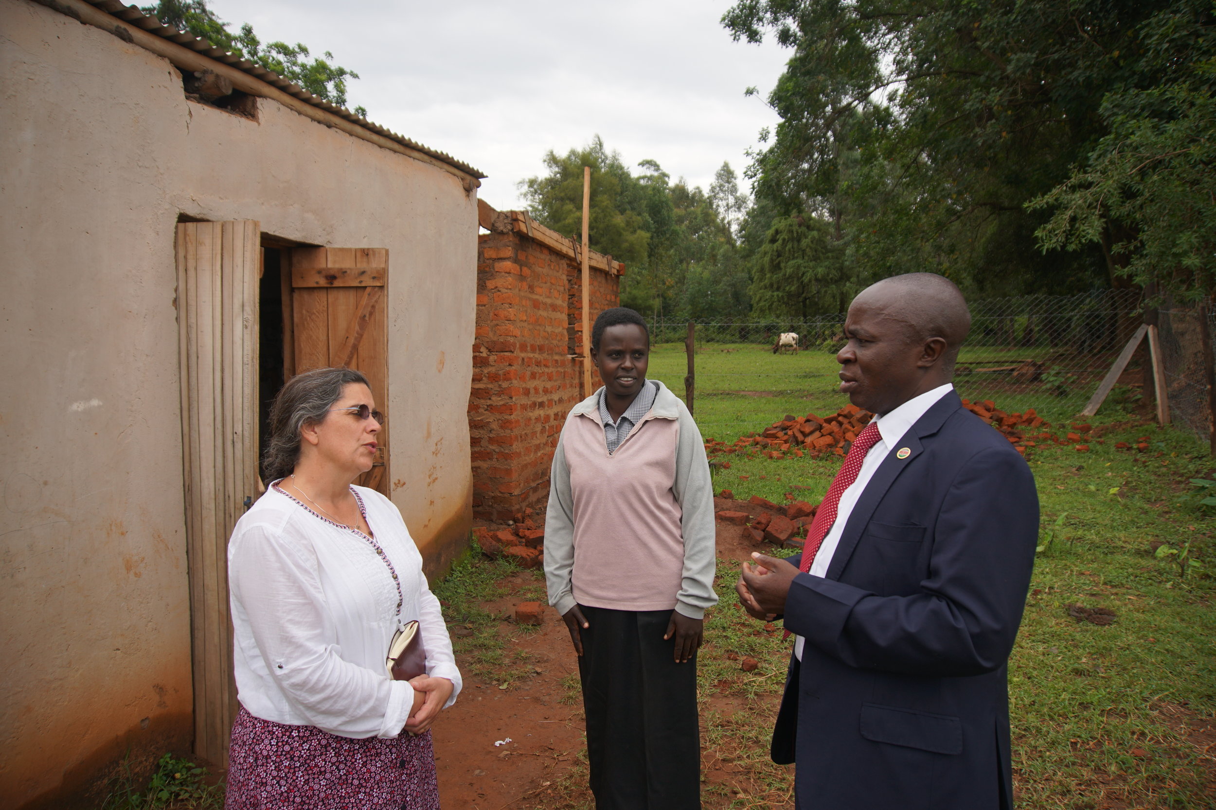  On our final day at HIP, the director of the district's Ministry of Education visited HIPAfrica after Fredrick Manzugu organized a meeting with us. The director met with Principal Brendah Katenya and the Open World Cause. The director was thrilled t