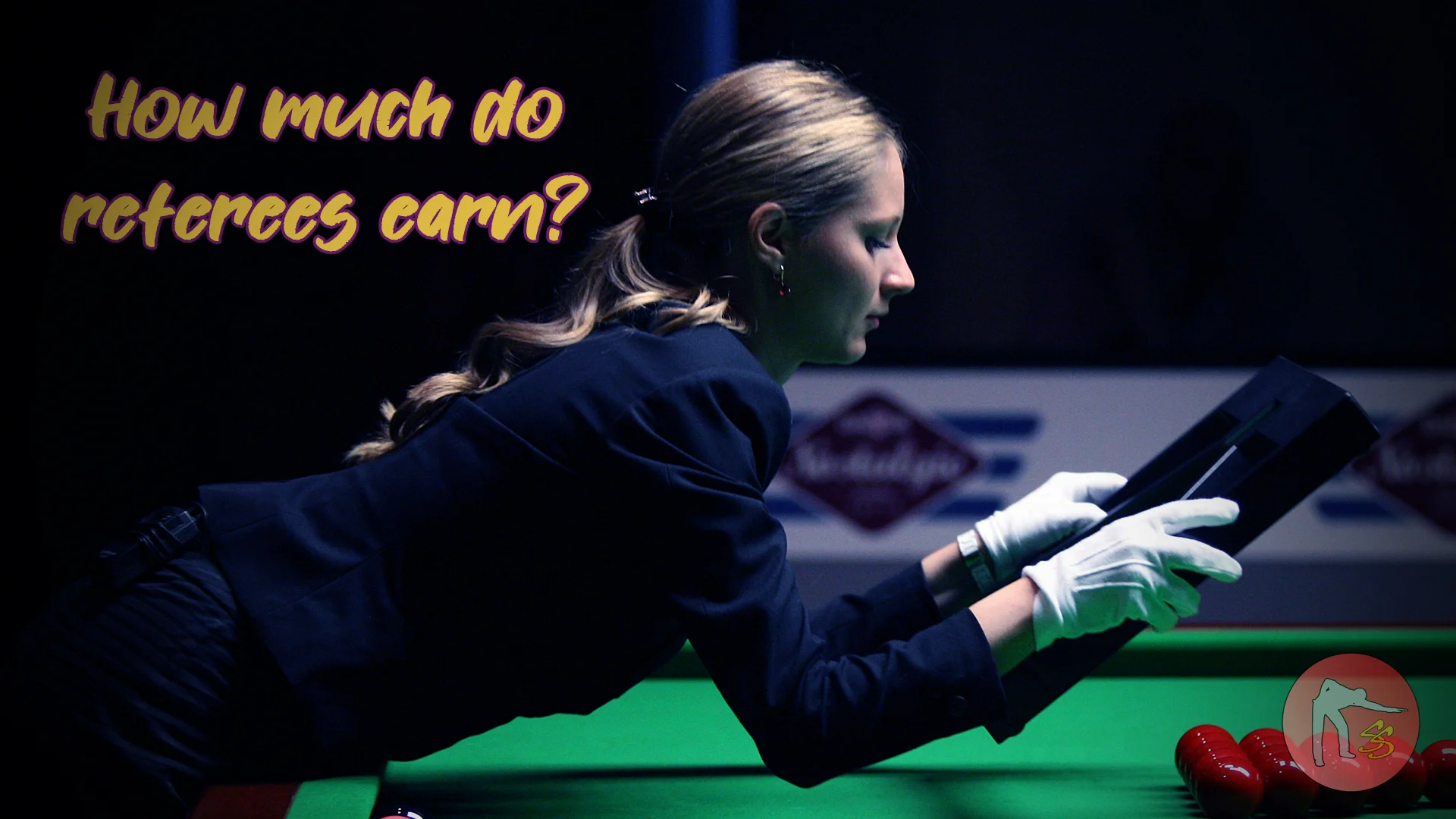 How much do snooker referees earn?