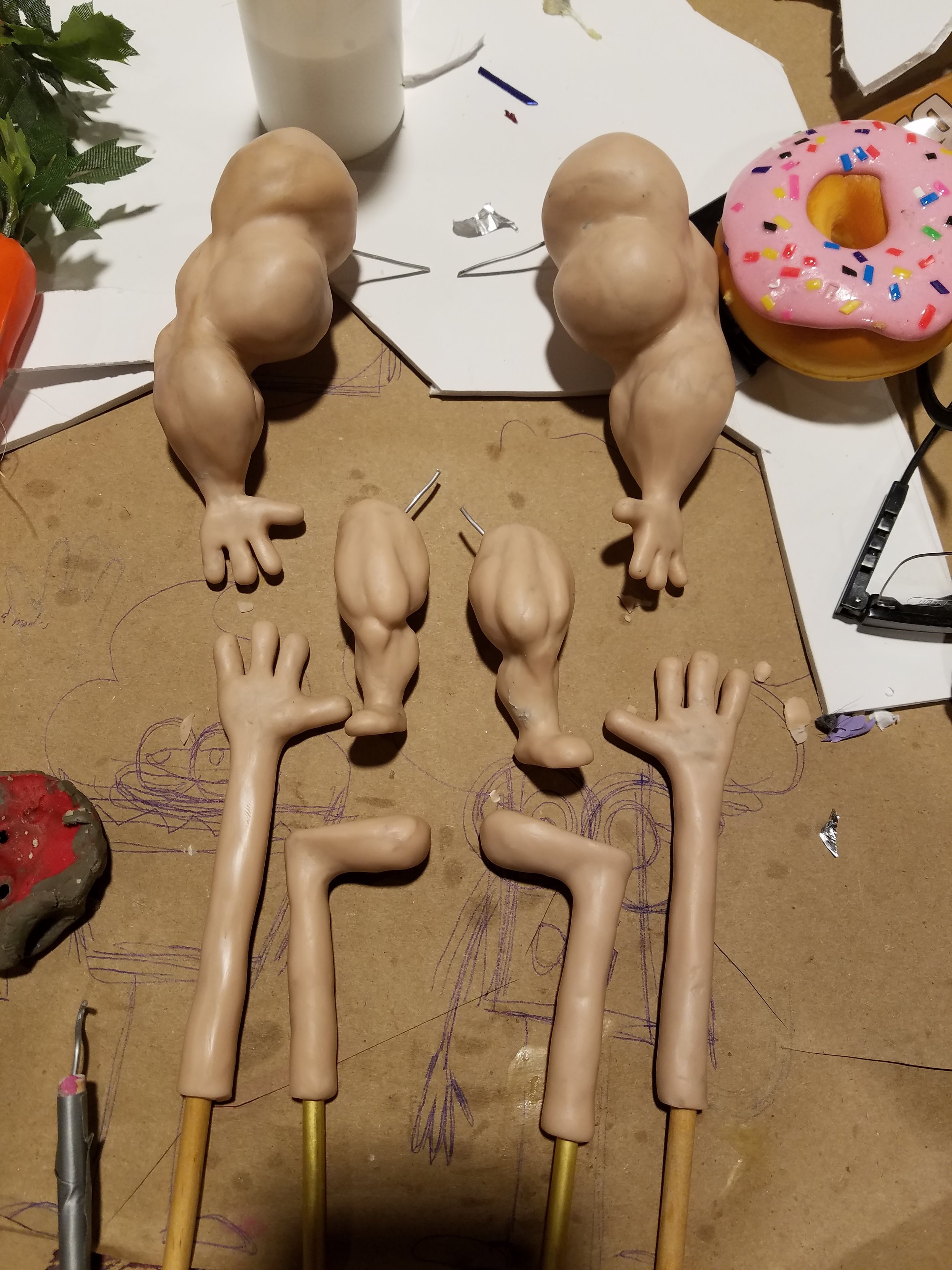  Master sculpts of the “proteins” and “fats” limbs 