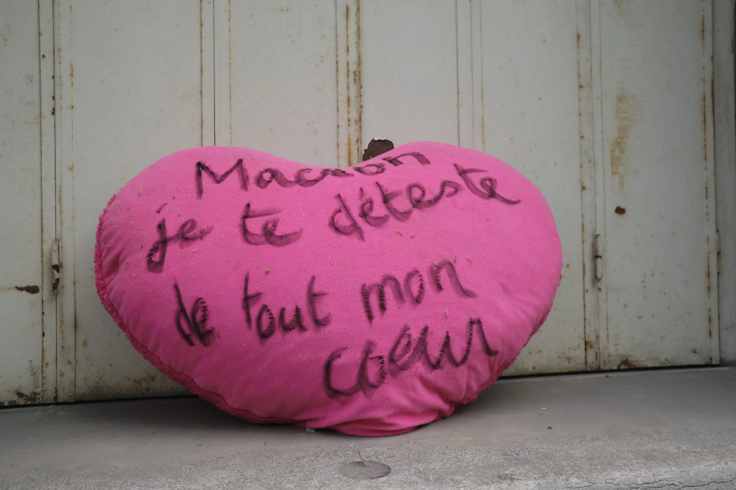 “Macron I leave you with all of my heart.” was left on a sidewalk during the march towards The Place d’italie. 