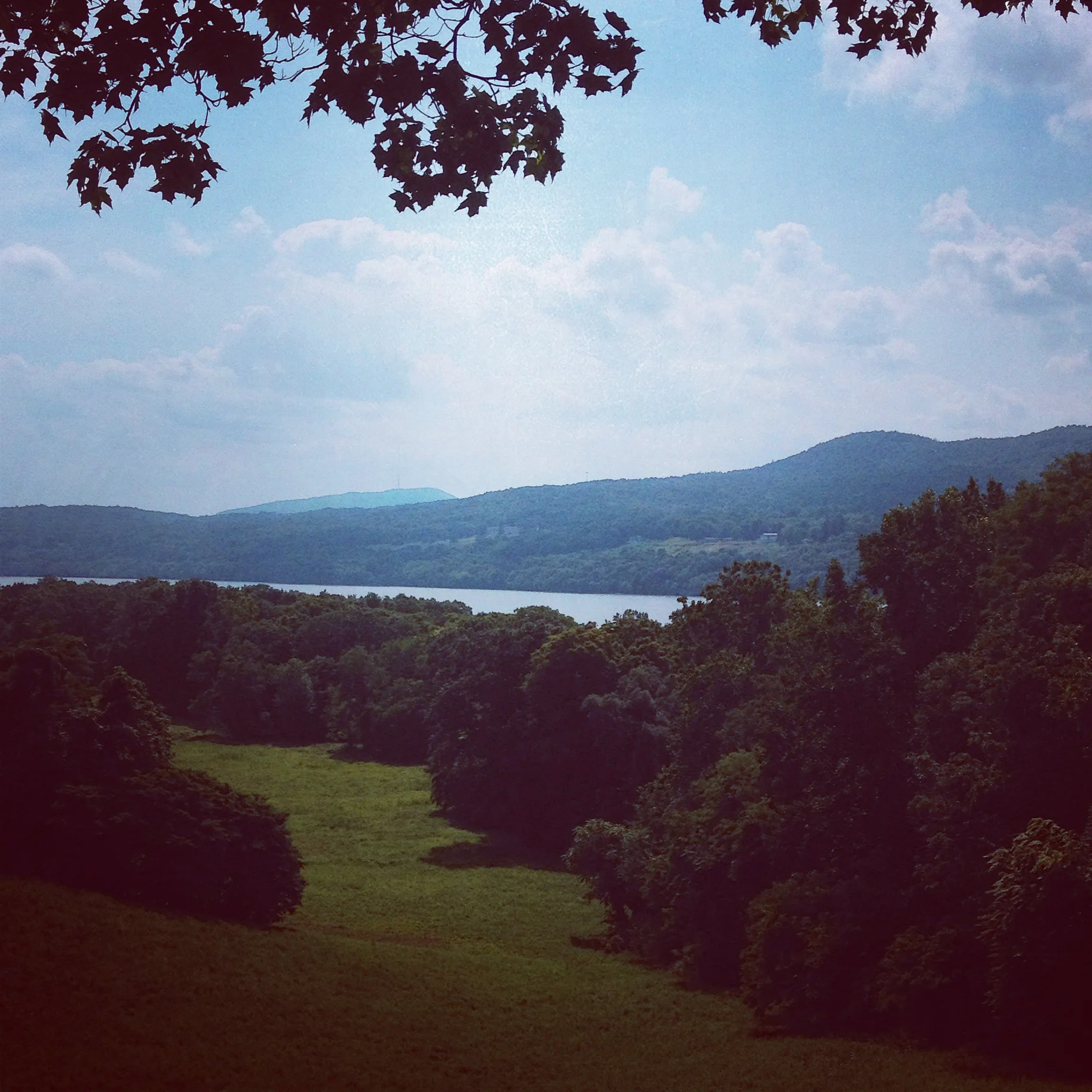 © Anna Van Lenten, View of the Hudson River from Vanderbilt Mansion National Historic Site in Hyde Park, NY