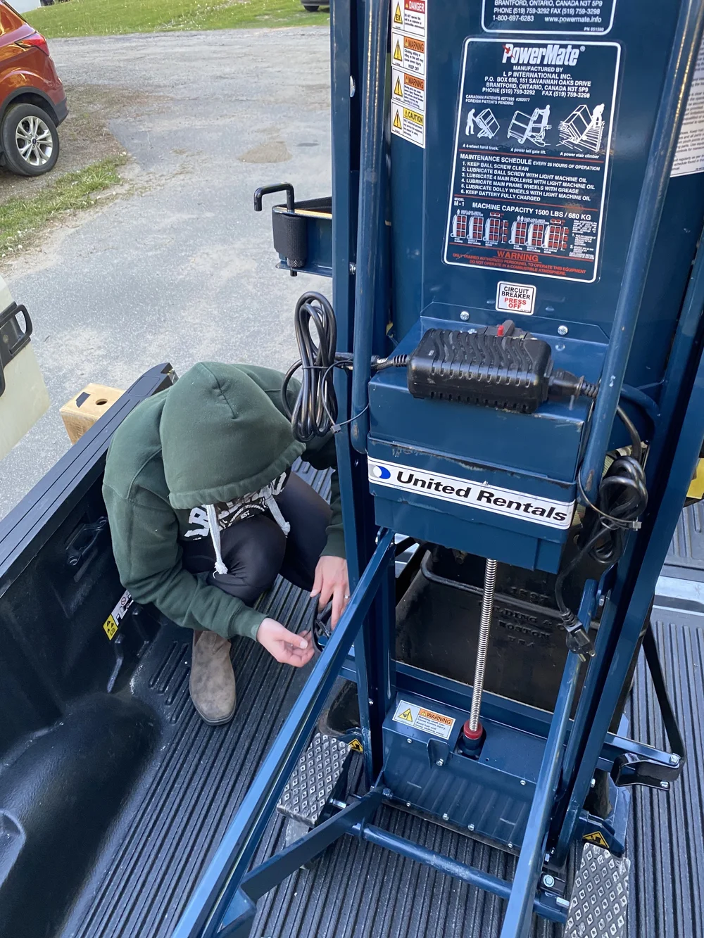 7. Off-loading-letterpress-from-truck.jpeg