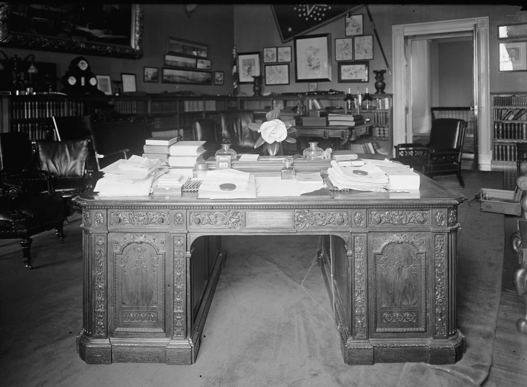 The New London Ghost Ship and the Oval Office