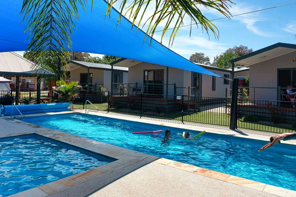 Pool-600x400.jpg