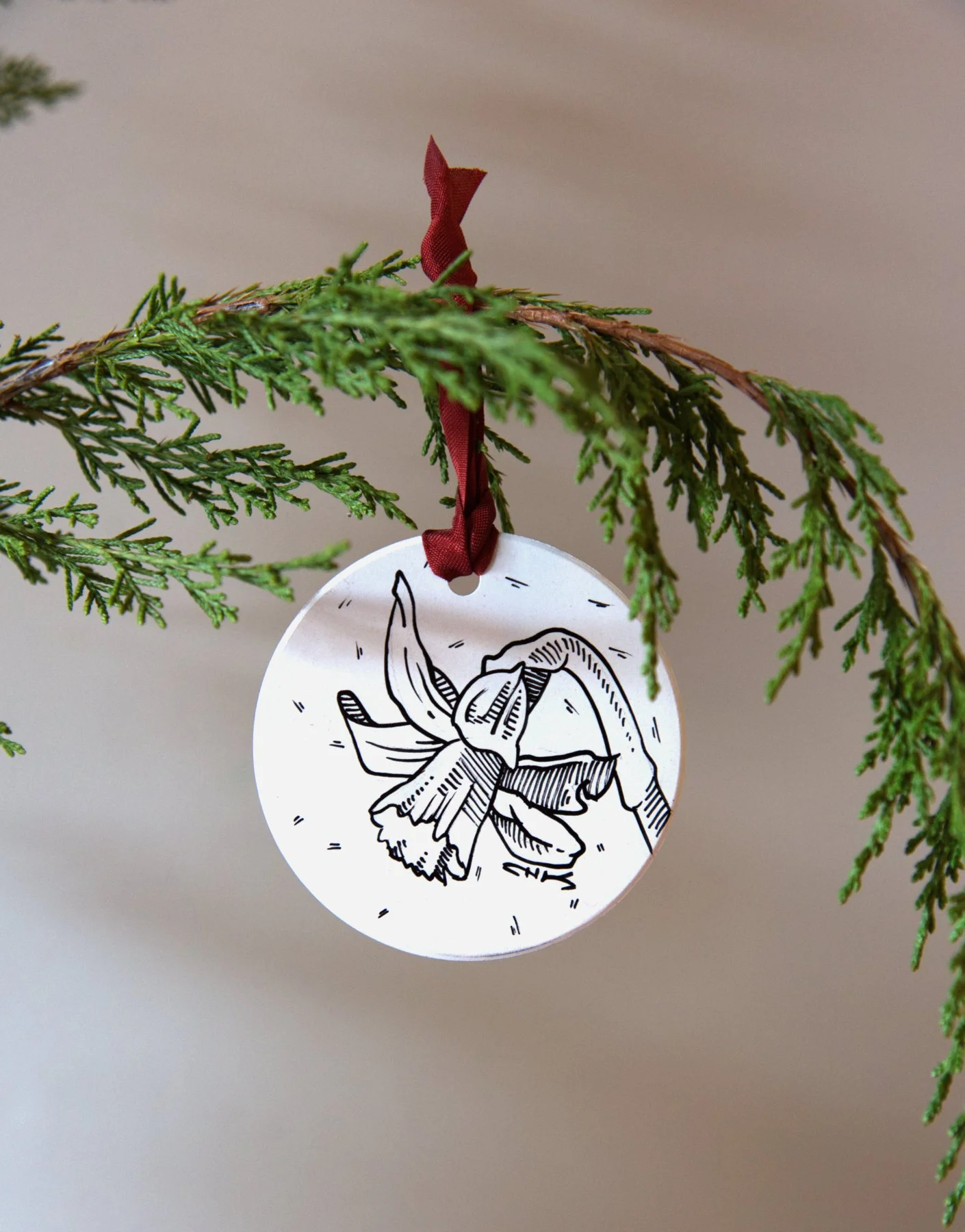 Daffodil Hand—Drawn Ceramic Ornament