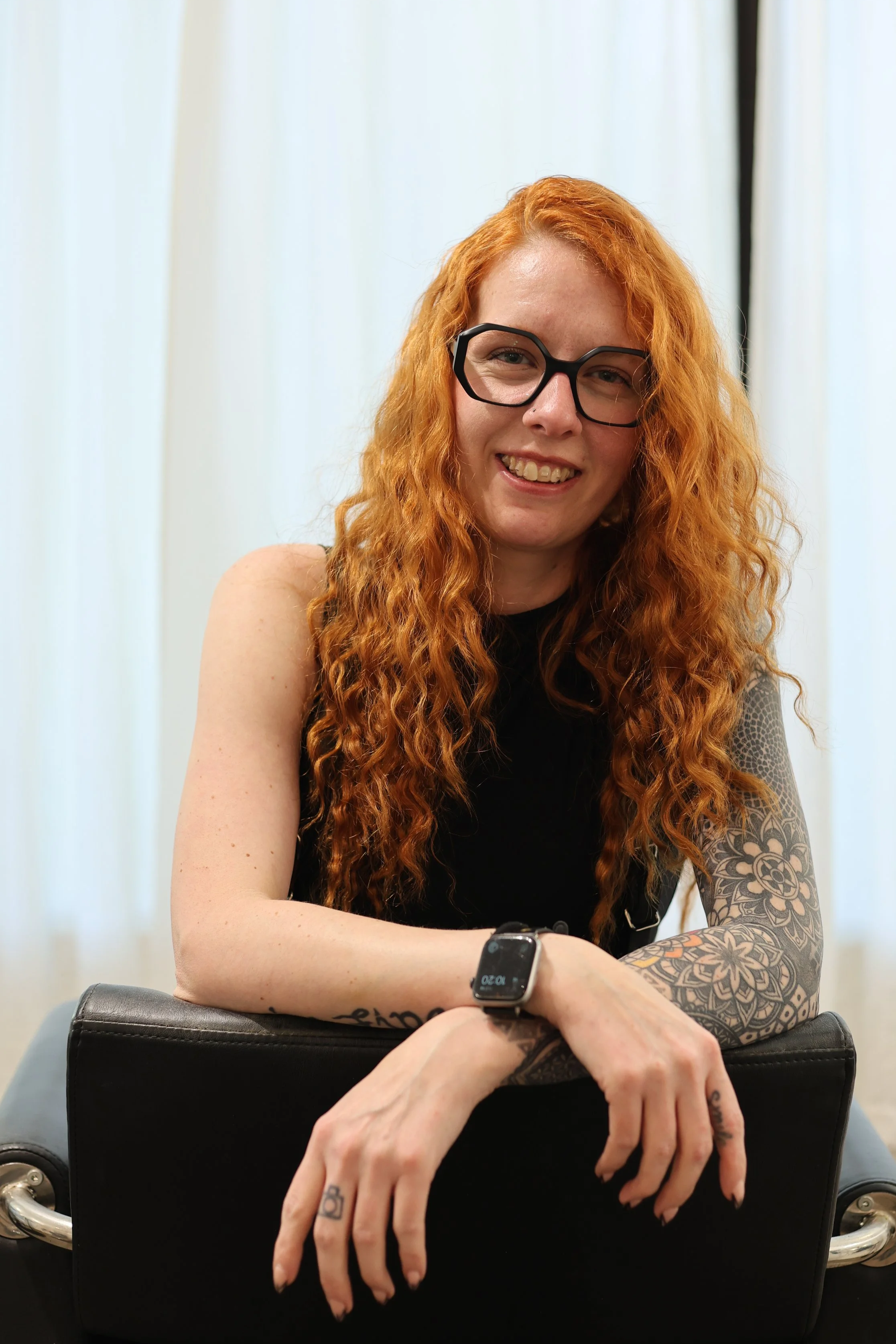 Elizabeth -   Master Stylist - Extension Artist - Color Expert