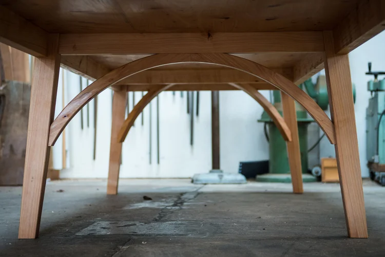 Arched Leg Braces