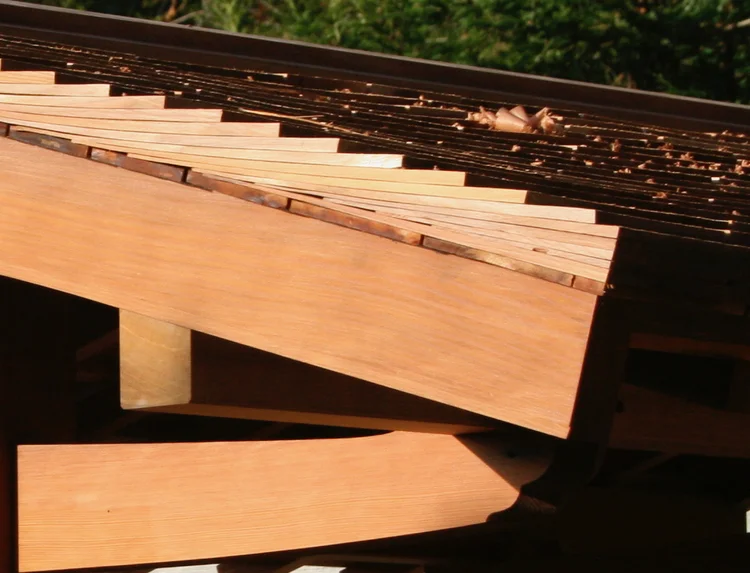 Gate Roof Detail